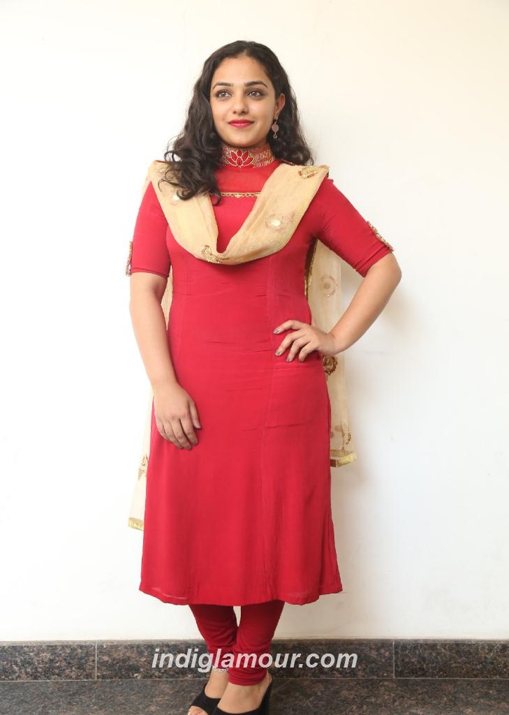 Nithya Menen Actress hd photo