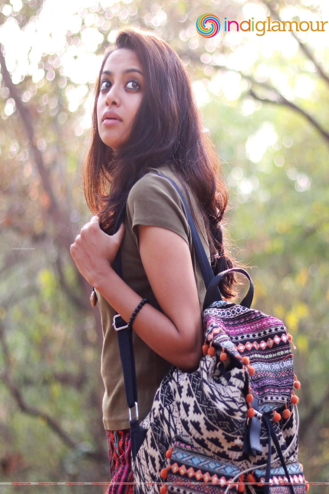 Gauthami Nair Actress hd photo