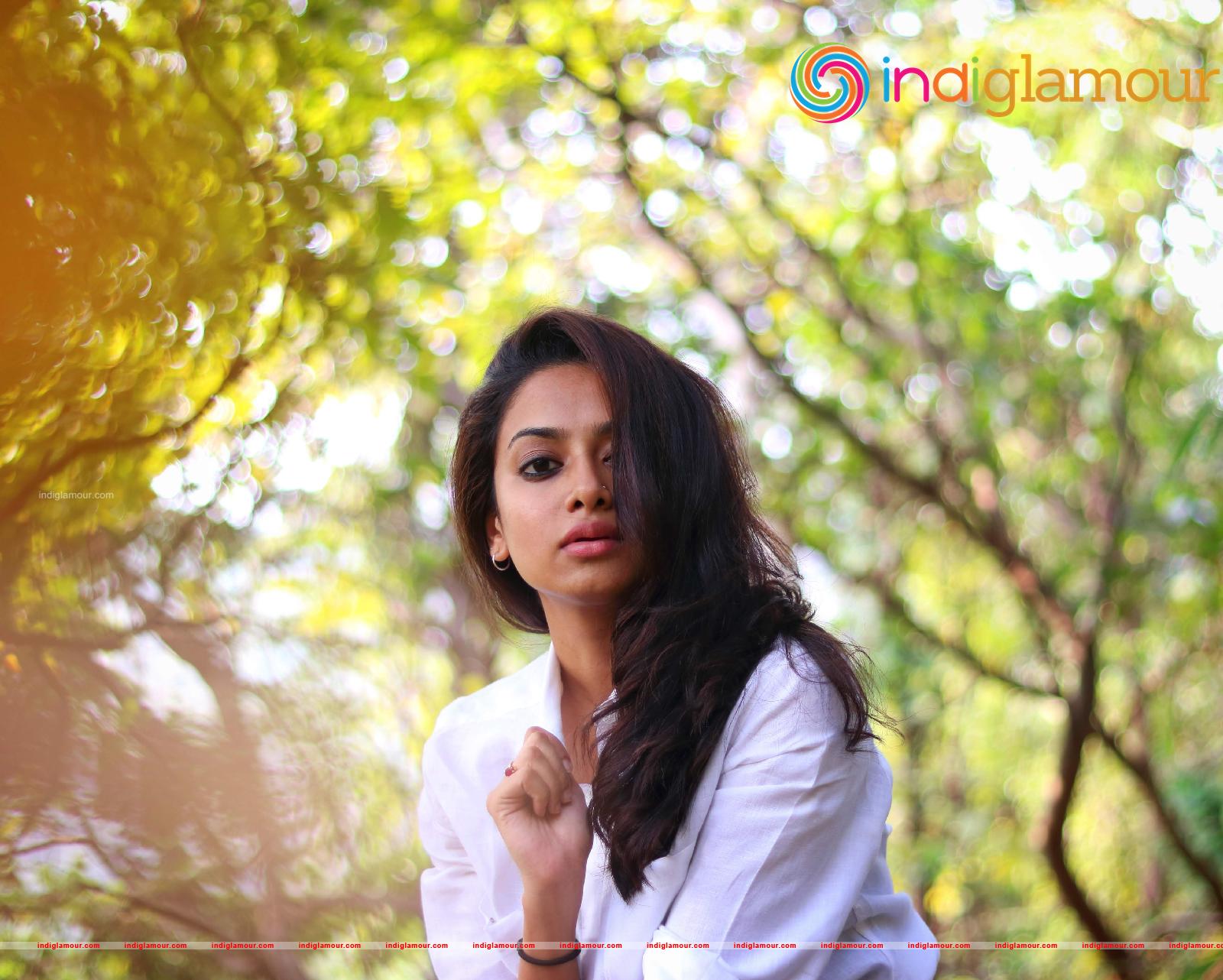Gauthami Nair Actress hd photo
