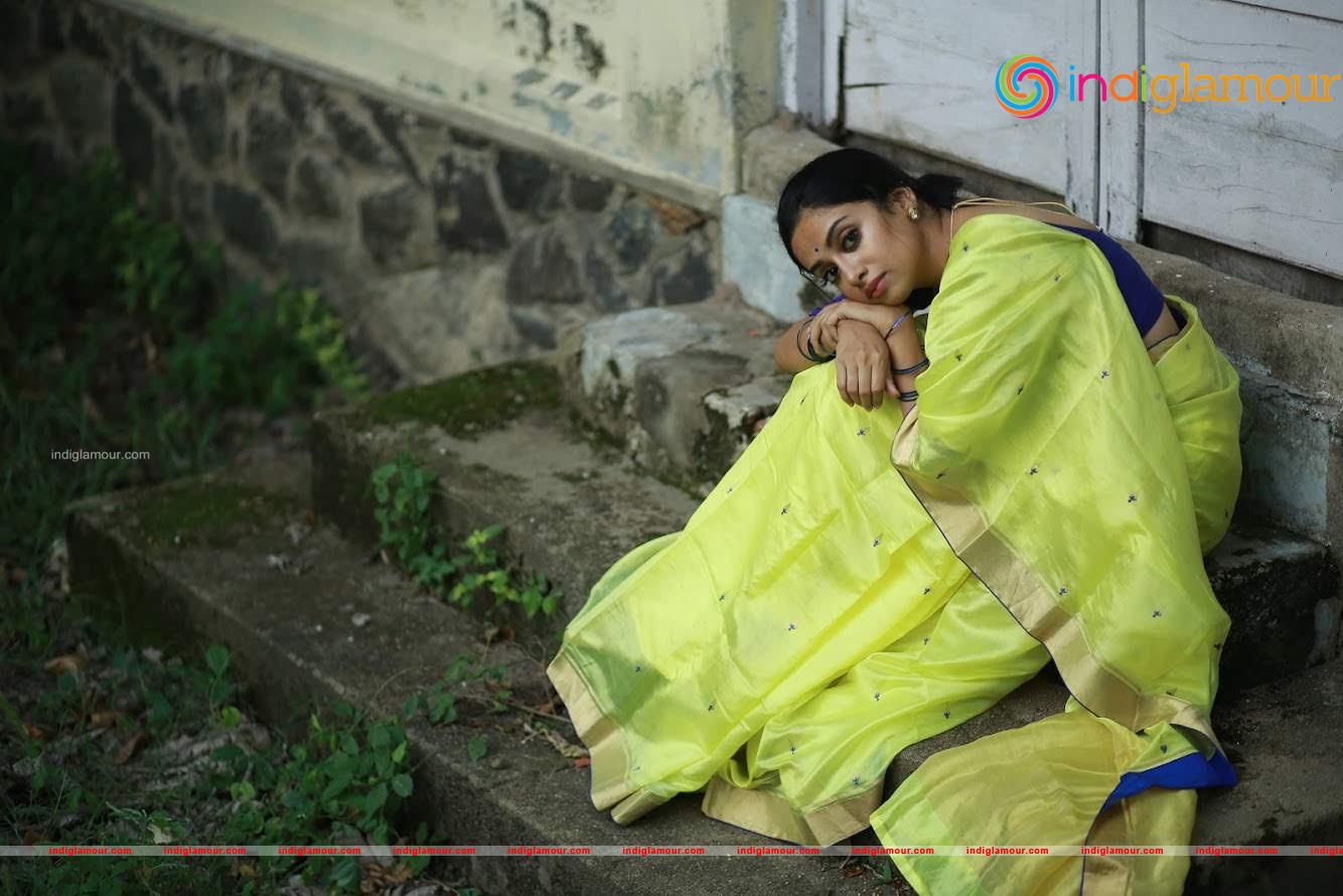 Gauthami Nair Actress hd photo