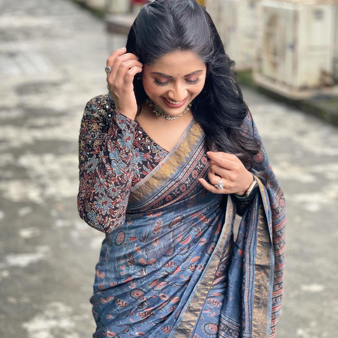 Navya Nair Actress hd photo