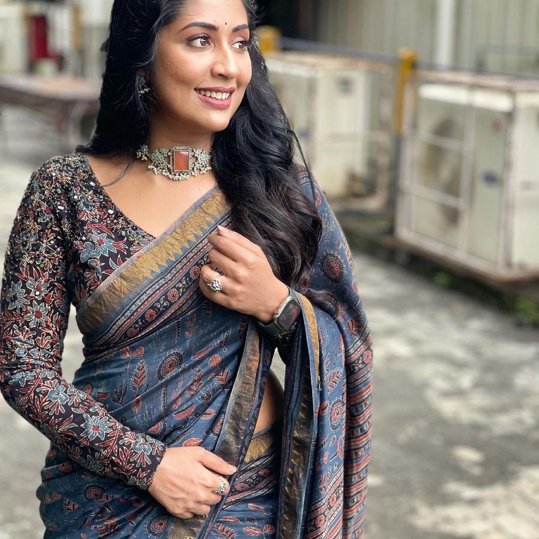 Navya Nair Actress hd photo
