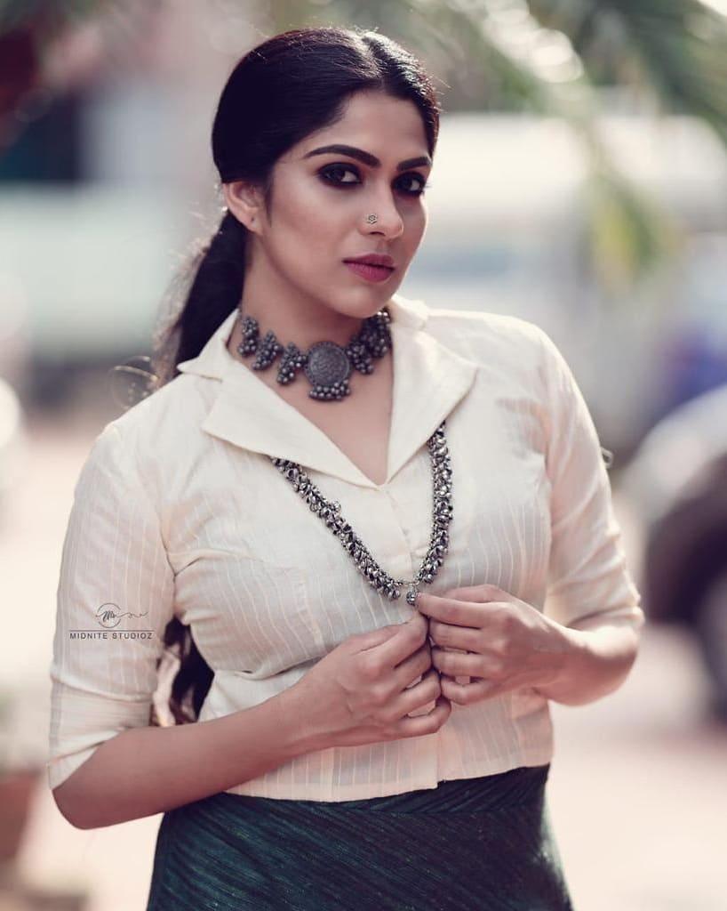 Swasika Actress hd photo