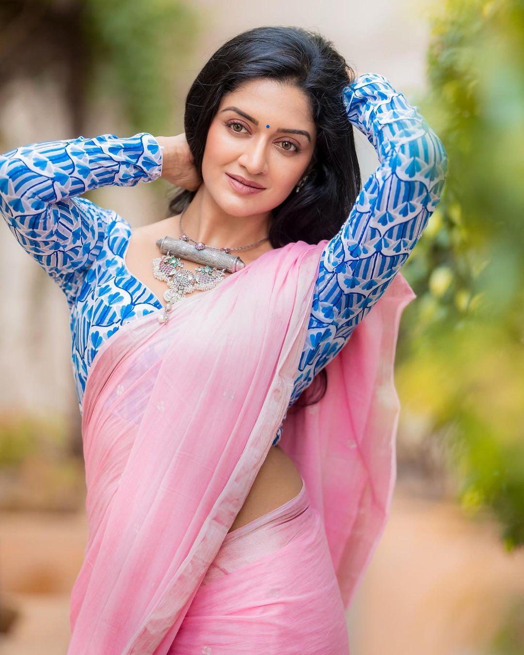 Vimala Raman Actress hd photo