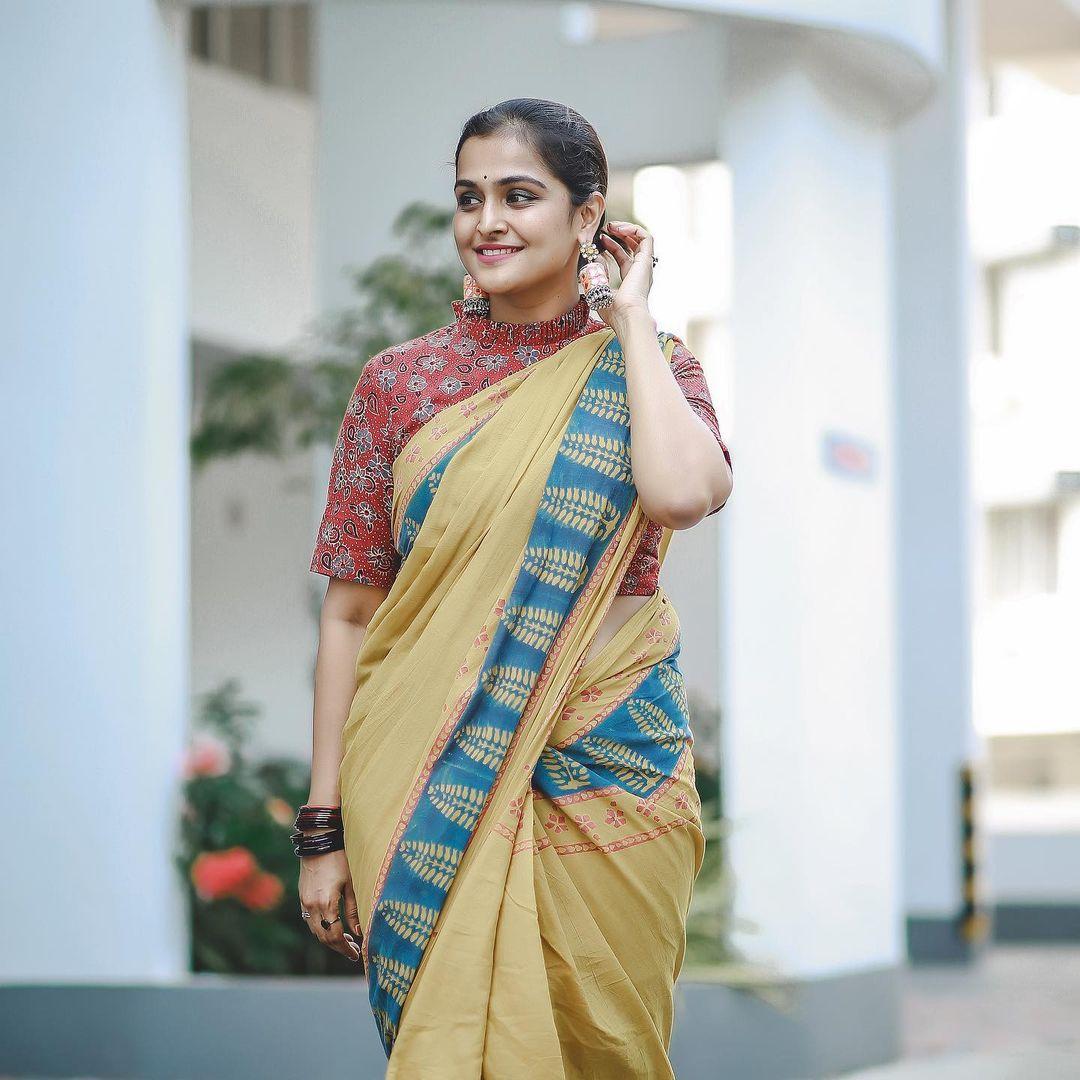 Ramya Nambessan Actress hd photo