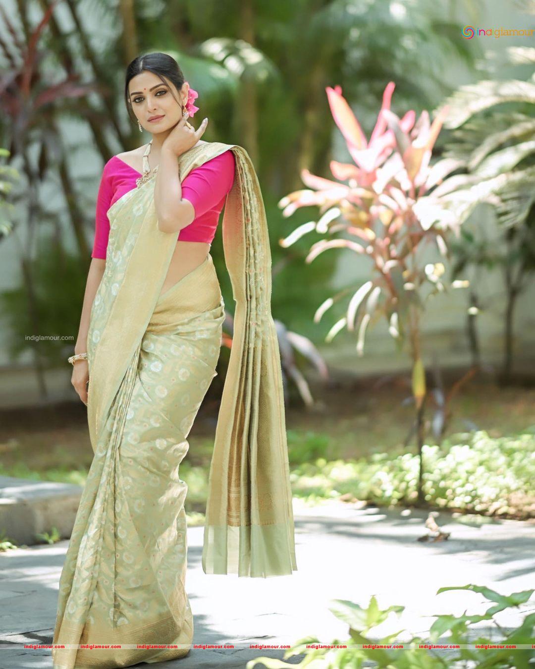 Divya Pillai Actress hd photo