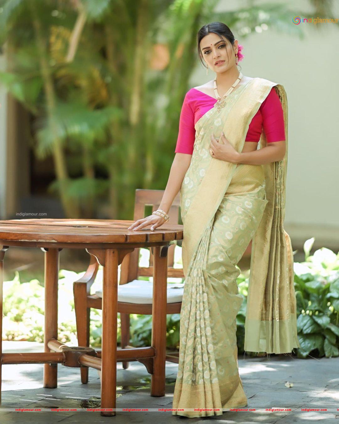 Divya Pillai Actress hd photo