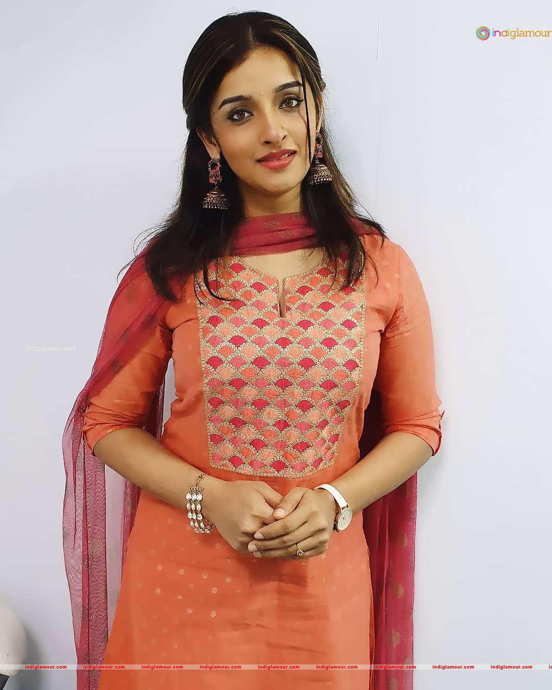 Sowmyaa Menon Actress hd photo