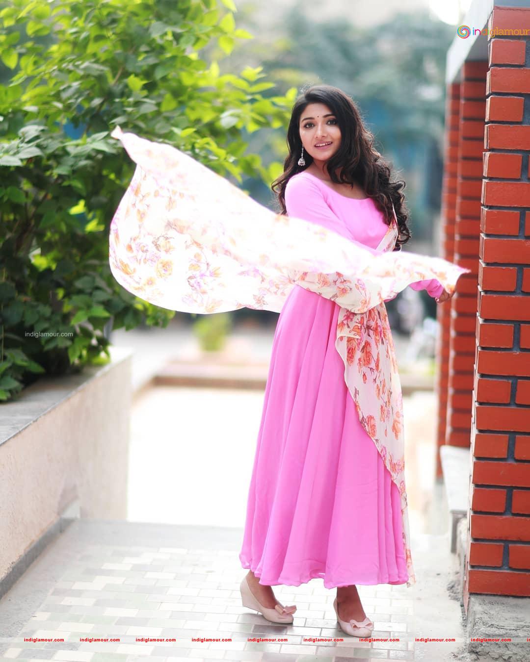 Mirnaa Actress hd photo