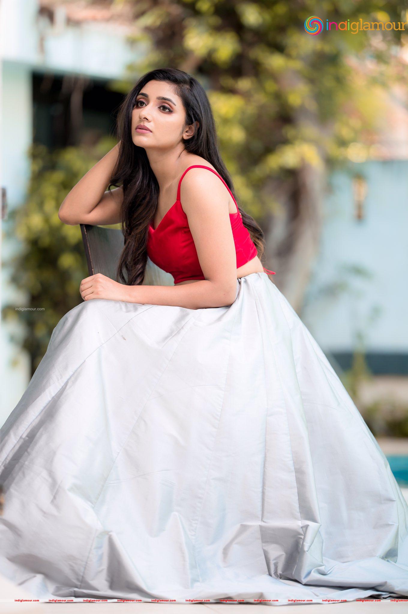 Mirnaa Actress hd photo
