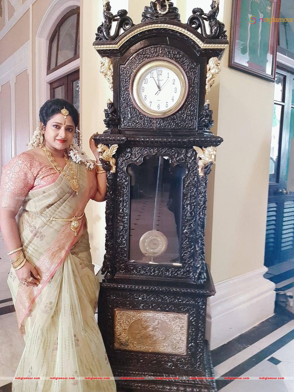 Praveena Actress hd photo