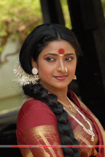 Praveena Actress hd photo