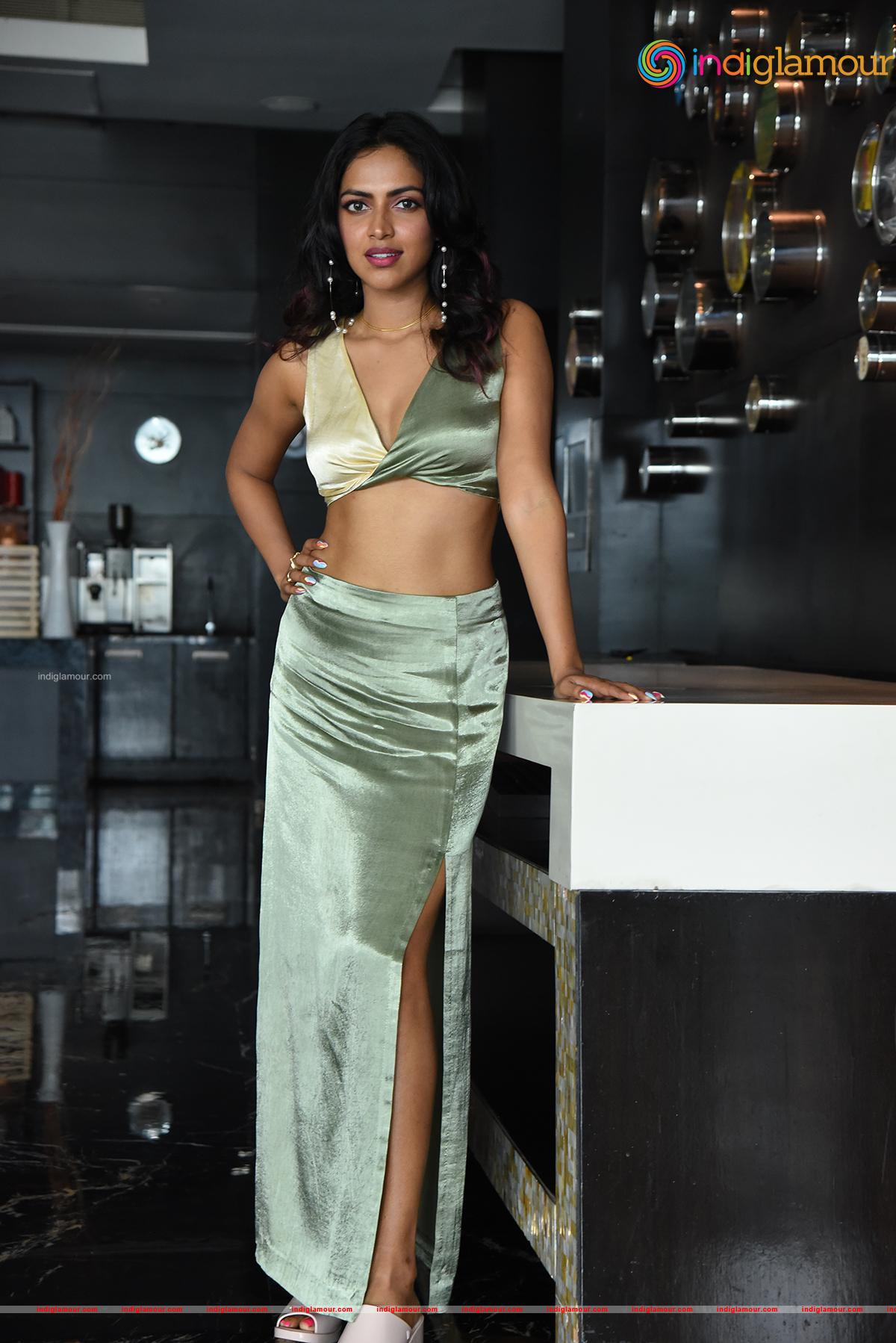 Amala Paul Actress hd photo