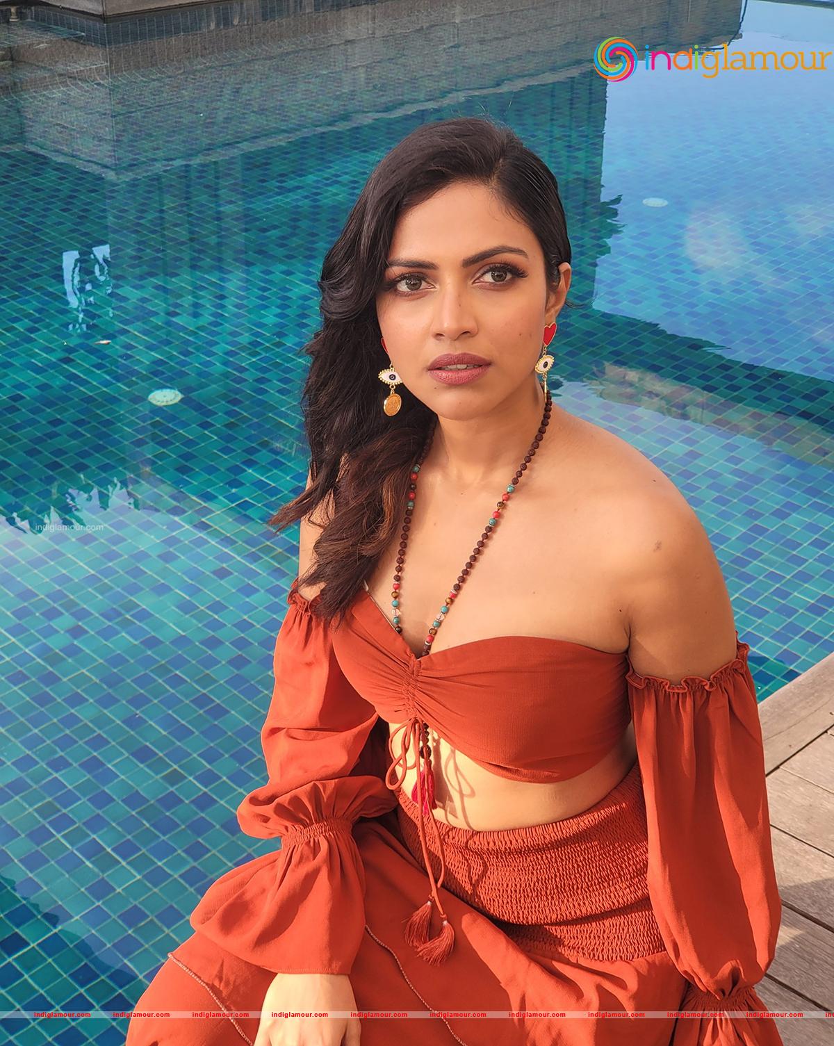 Amala Paul Actress hd photo
