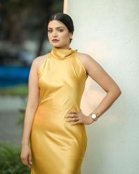 Divya Pillai photos