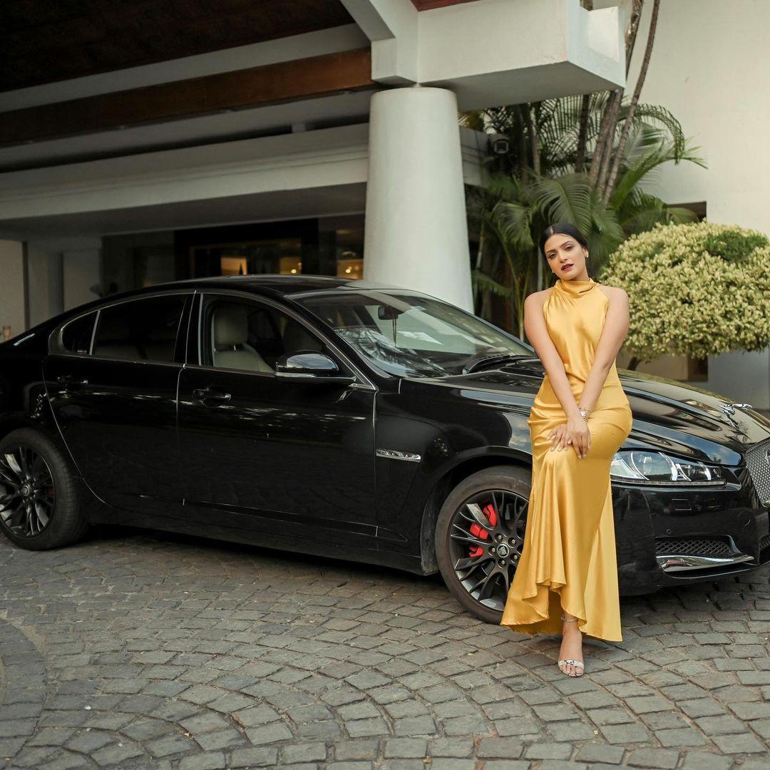 Divya Pillai Actress hd photo