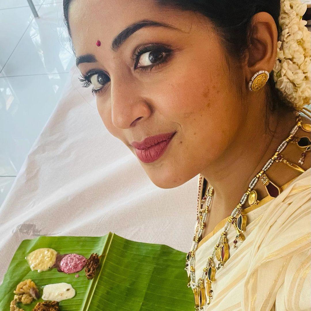 Navya Nair Actress hd photo