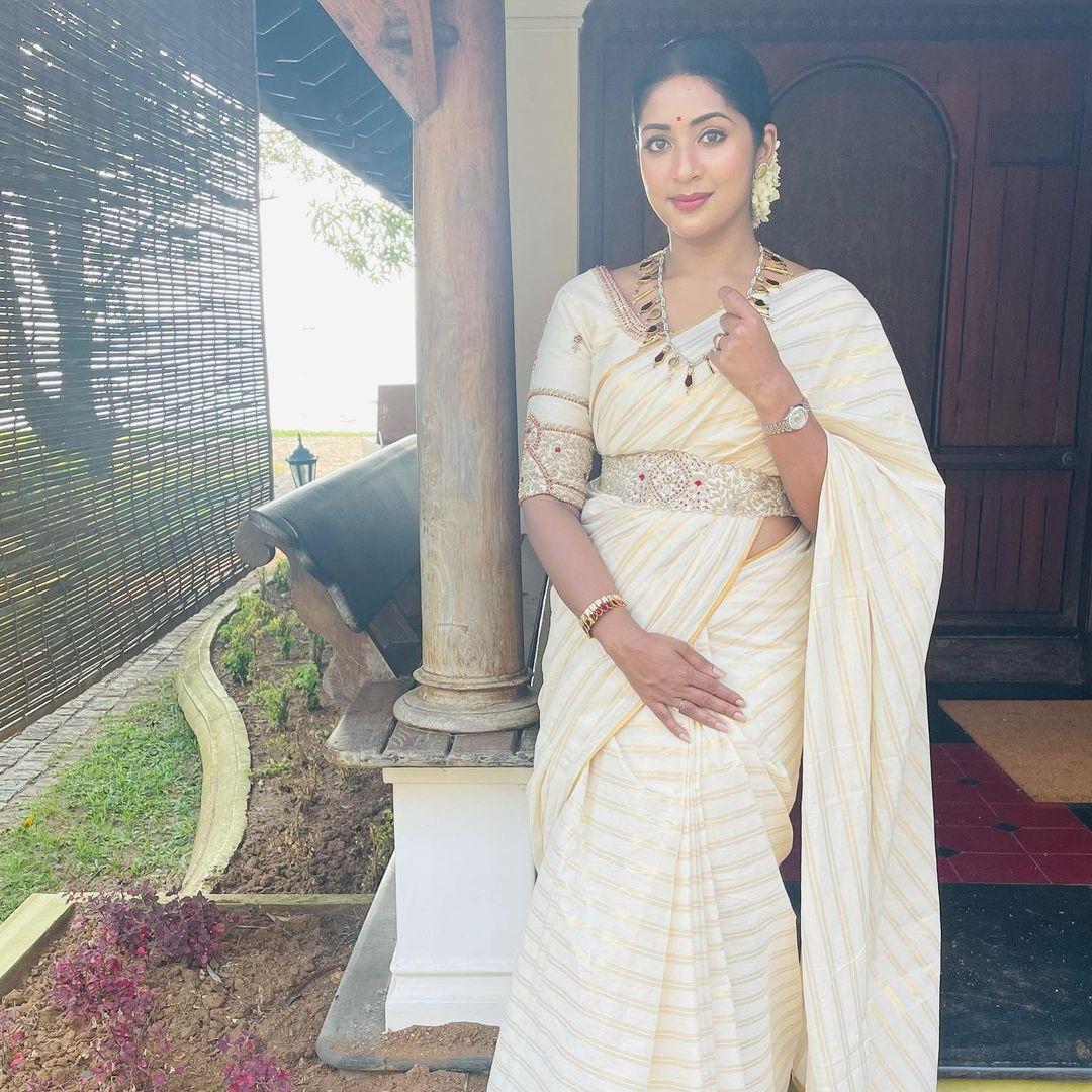 Navya Nair Actress hd photo