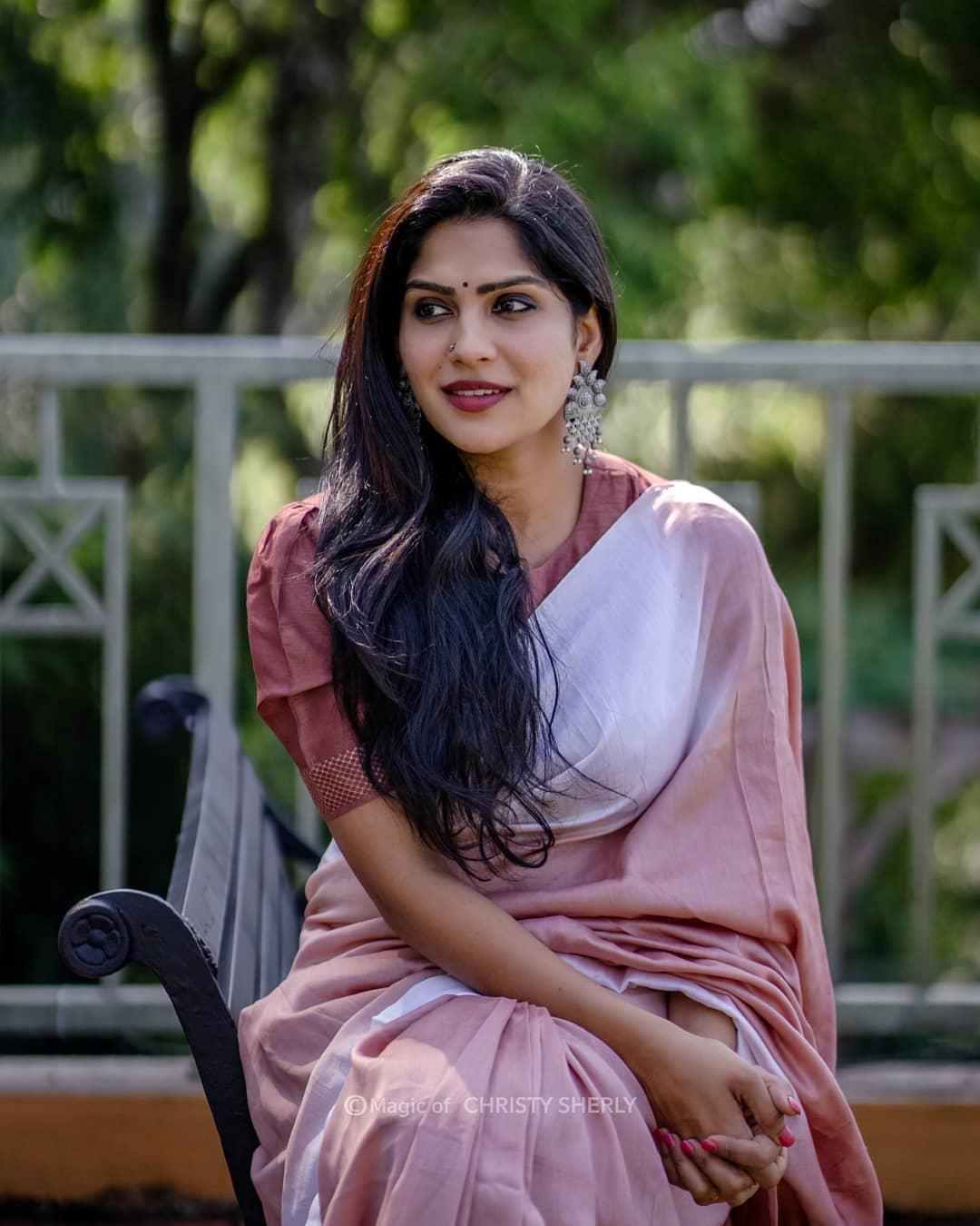 Swasika Actress hd photo