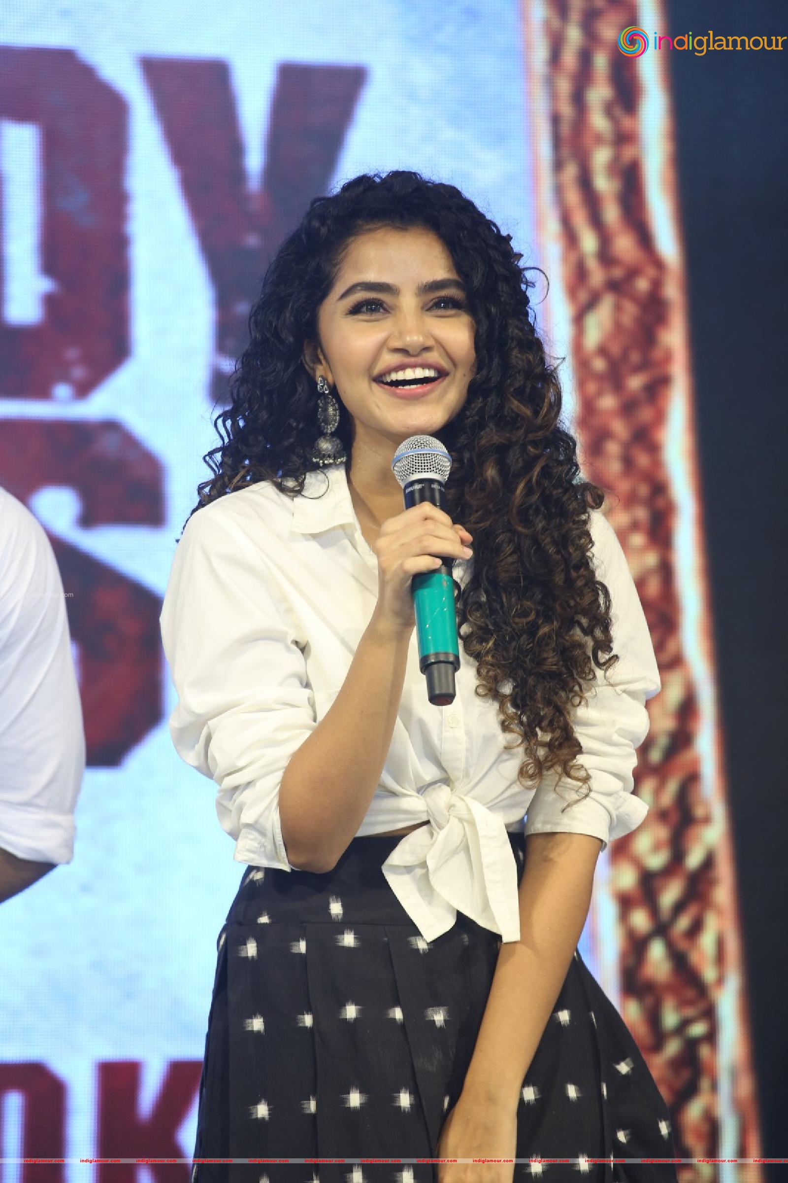 Anupama Parameswaran Actress hd photo