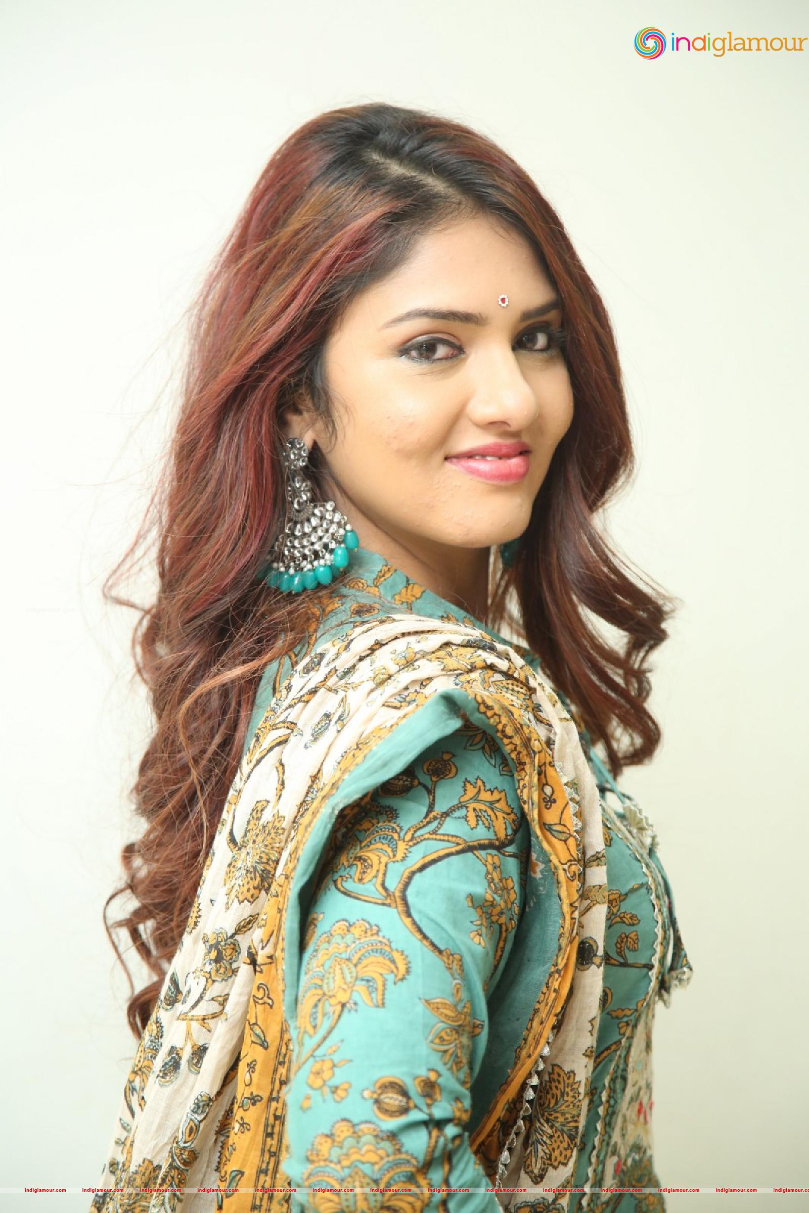 Gayathri Suresh Actress hd photo
