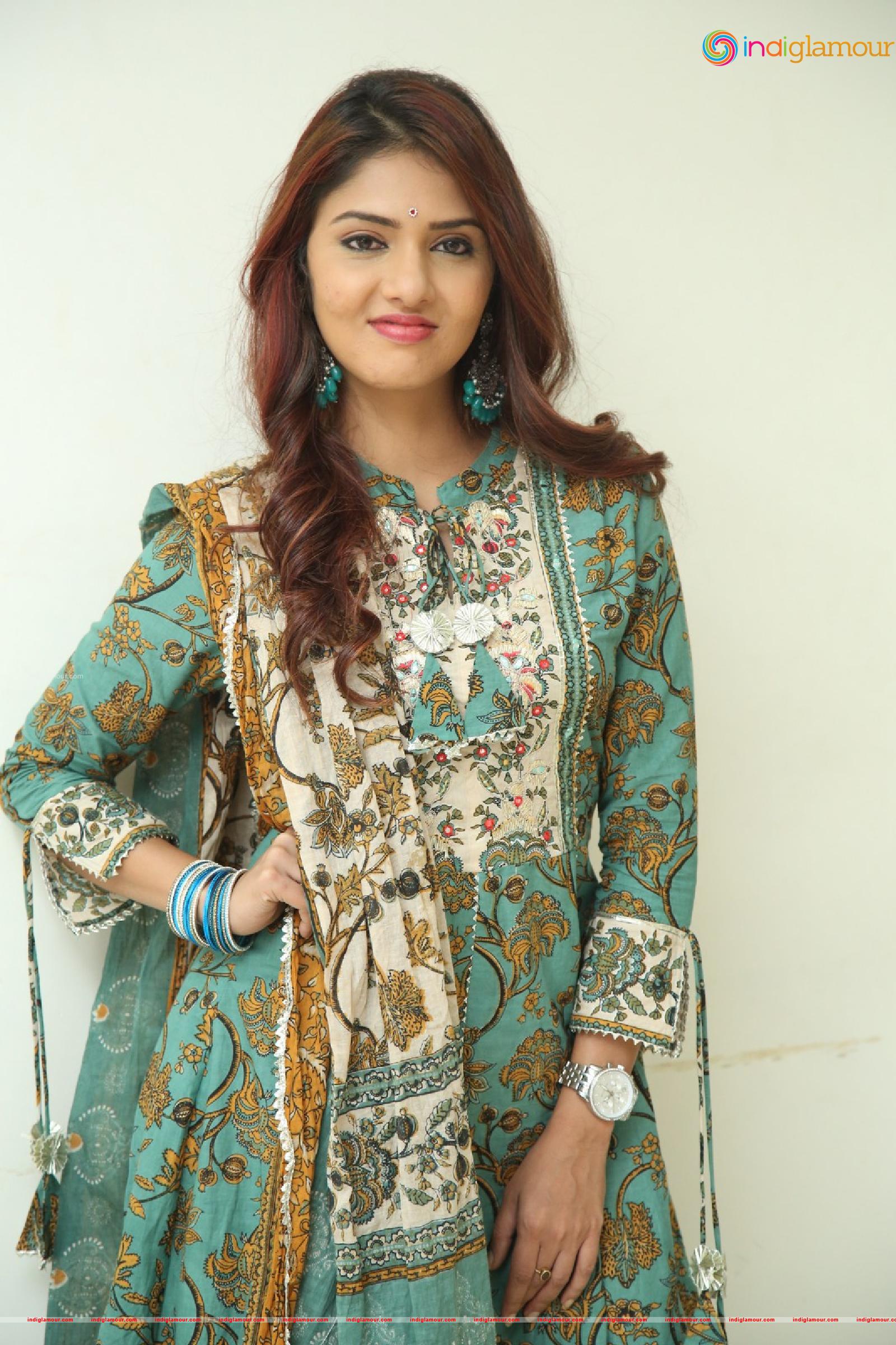 Gayathri Suresh Actress hd photo