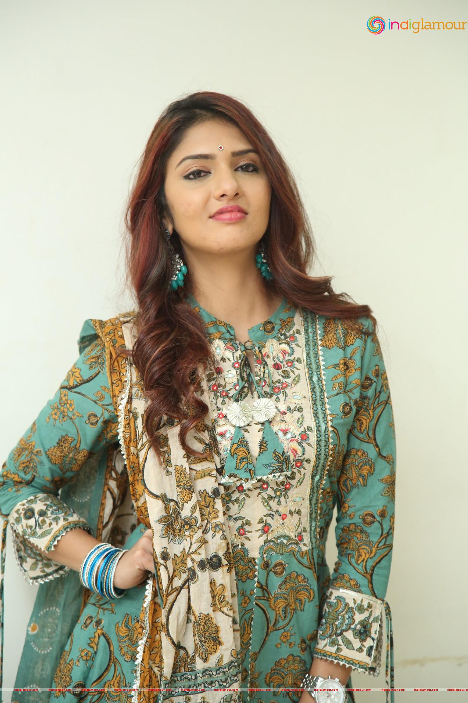 Gayathri Suresh Actress hd photo