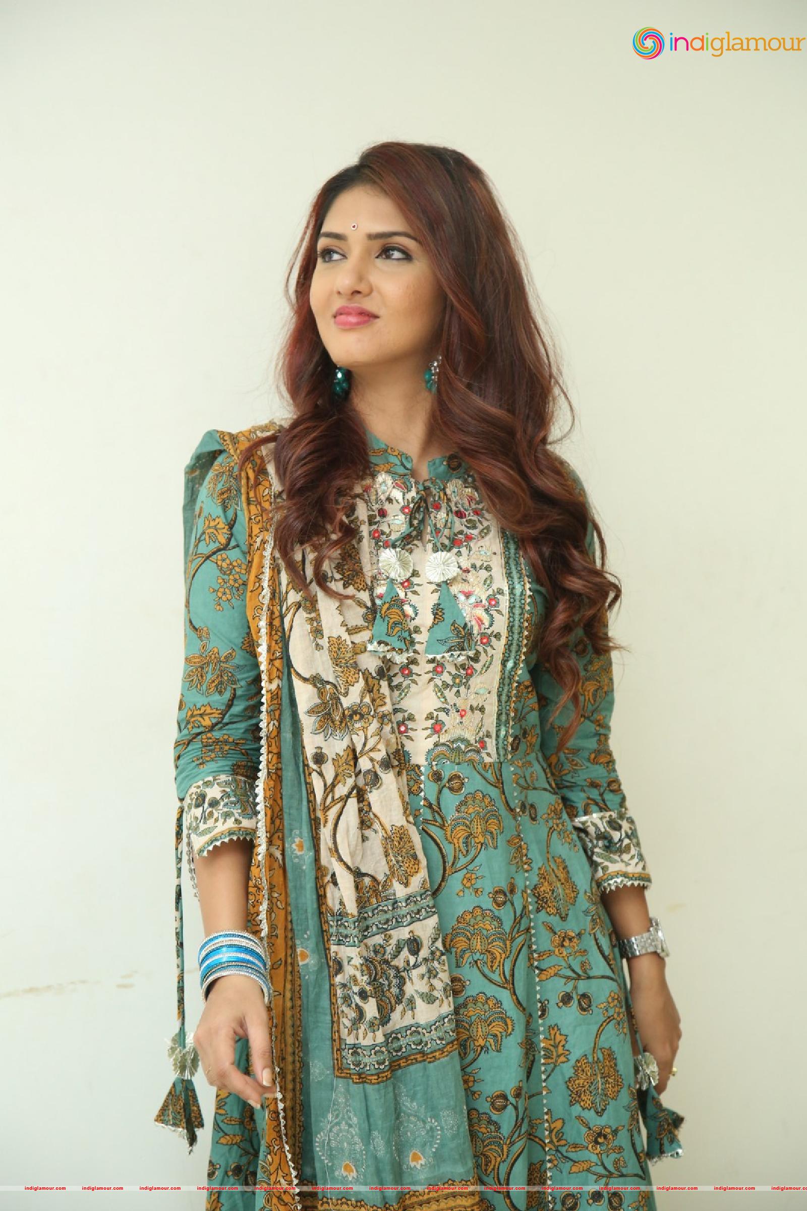 Gayathri Suresh Actress hd photo