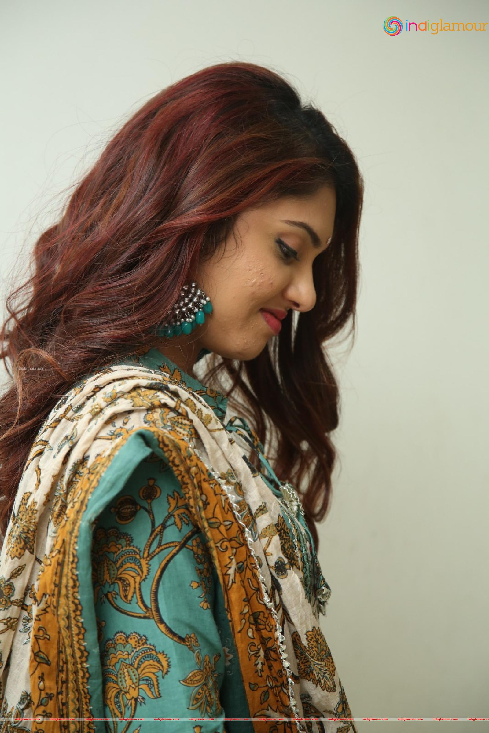 Gayathri Suresh Actress hd photo