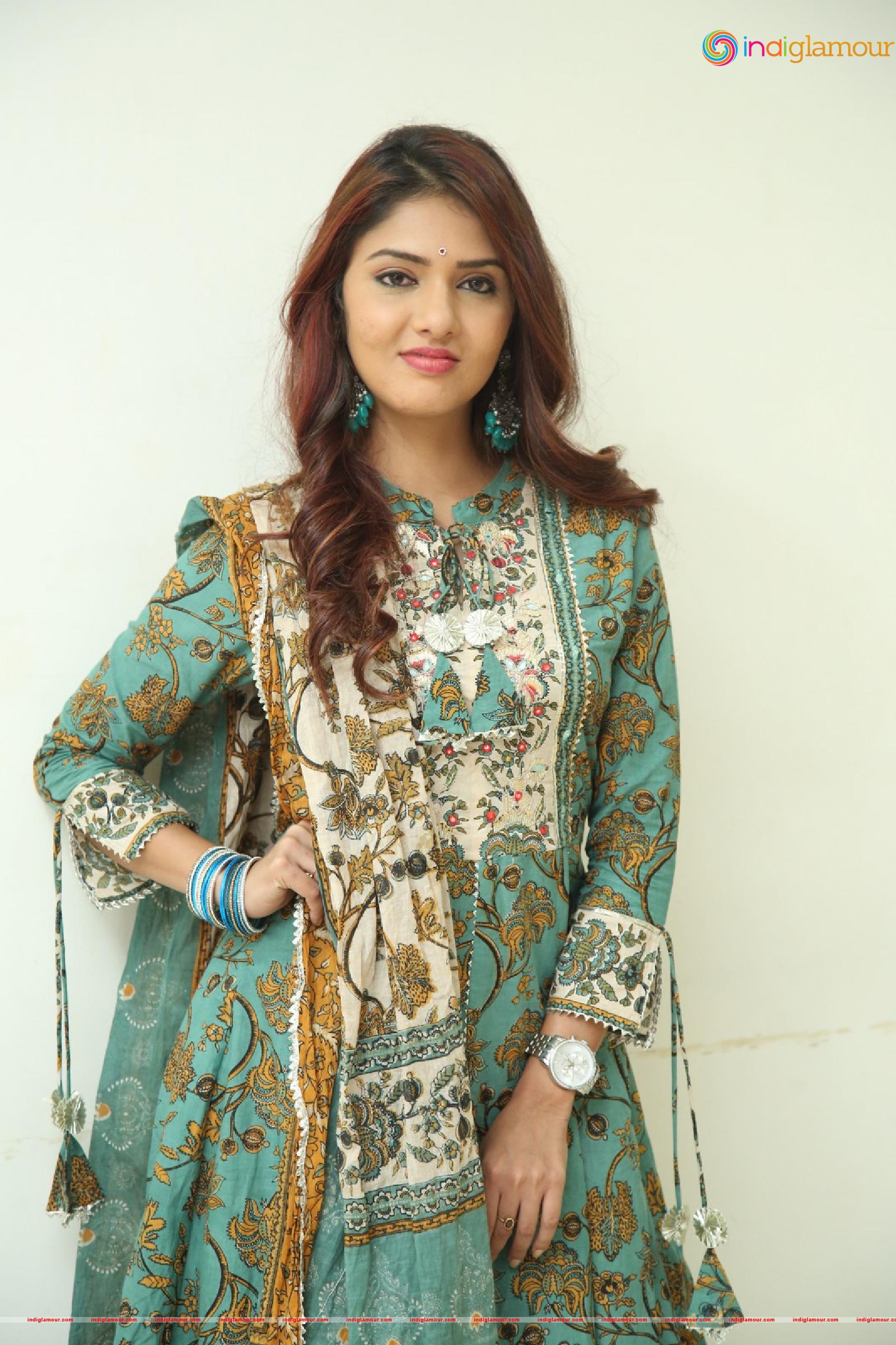 Gayathri Suresh Actress hd photo