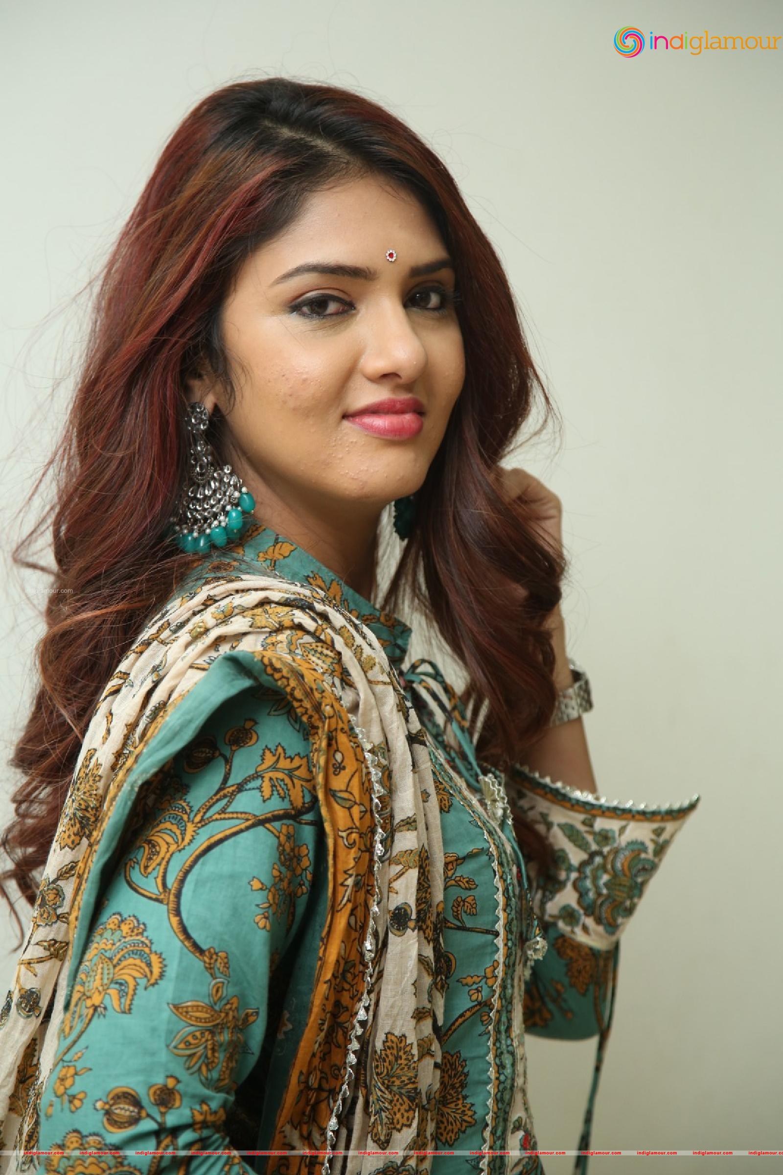 Gayathri Suresh Actress hd photo