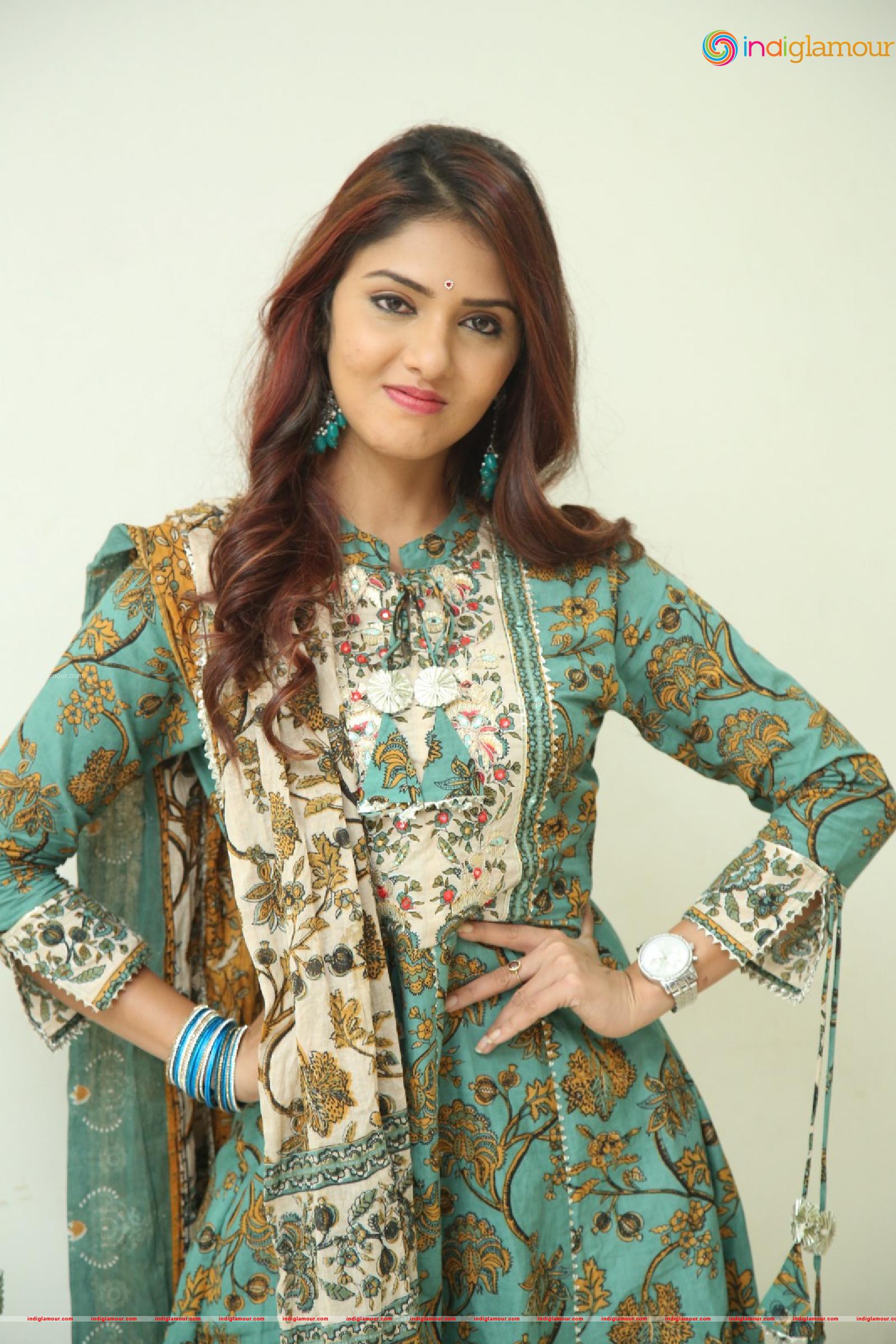 Gayathri Suresh Actress hd photo