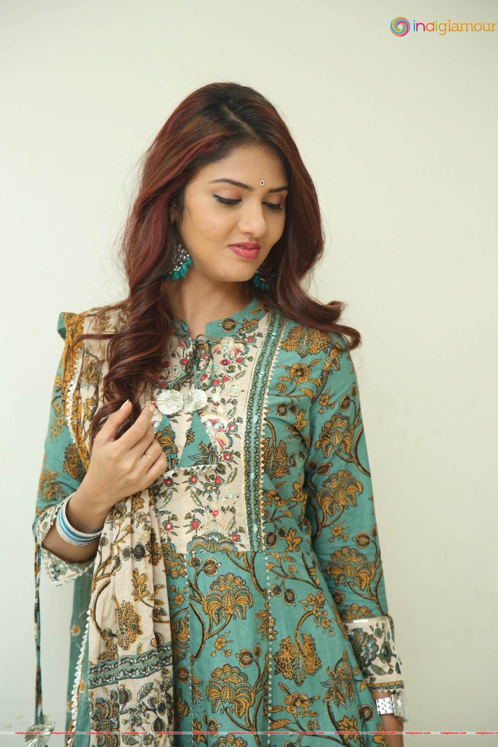 Gayathri Suresh Actress hd photo