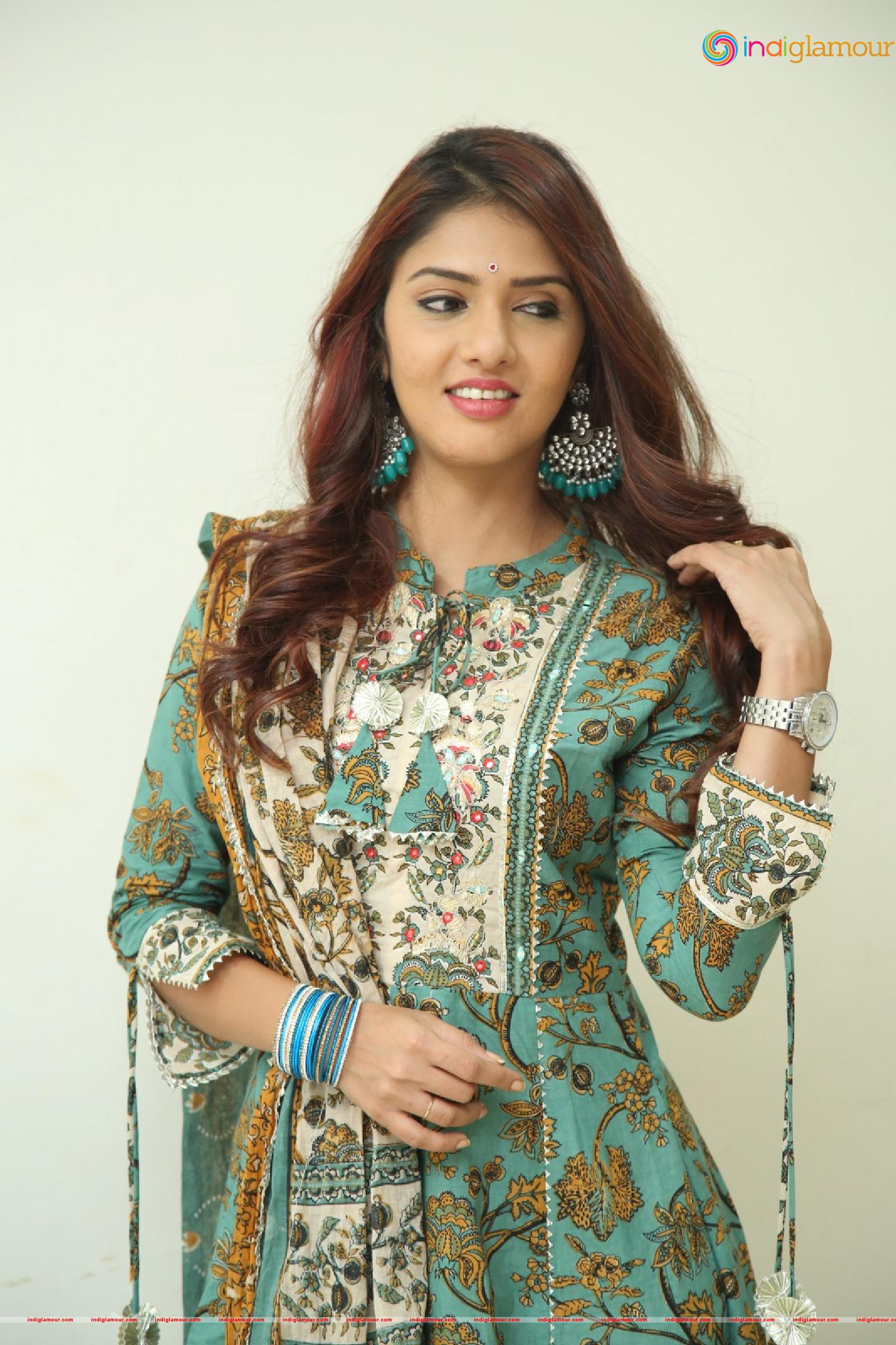 Gayathri Suresh Actress hd photo