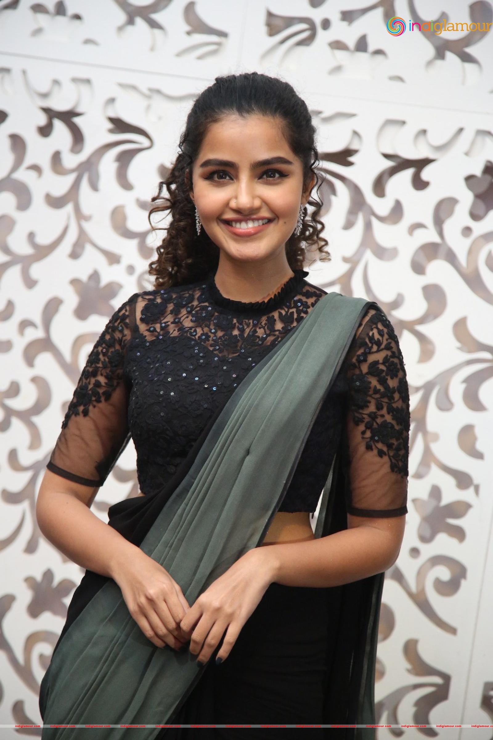 Anupama Parameswaran Actress hd photo