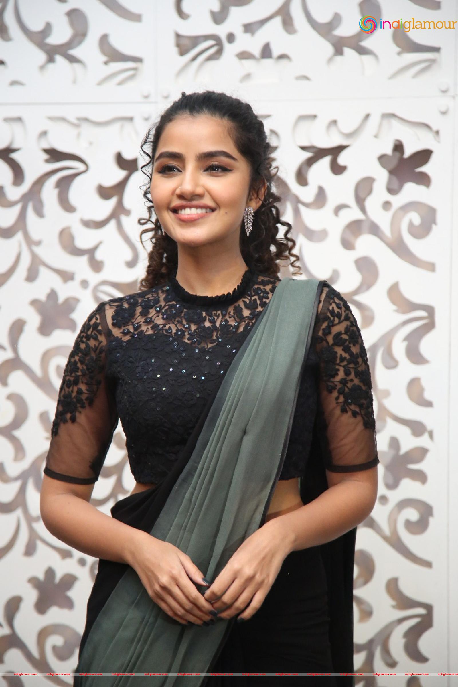 Anupama Parameswaran Actress hd photo