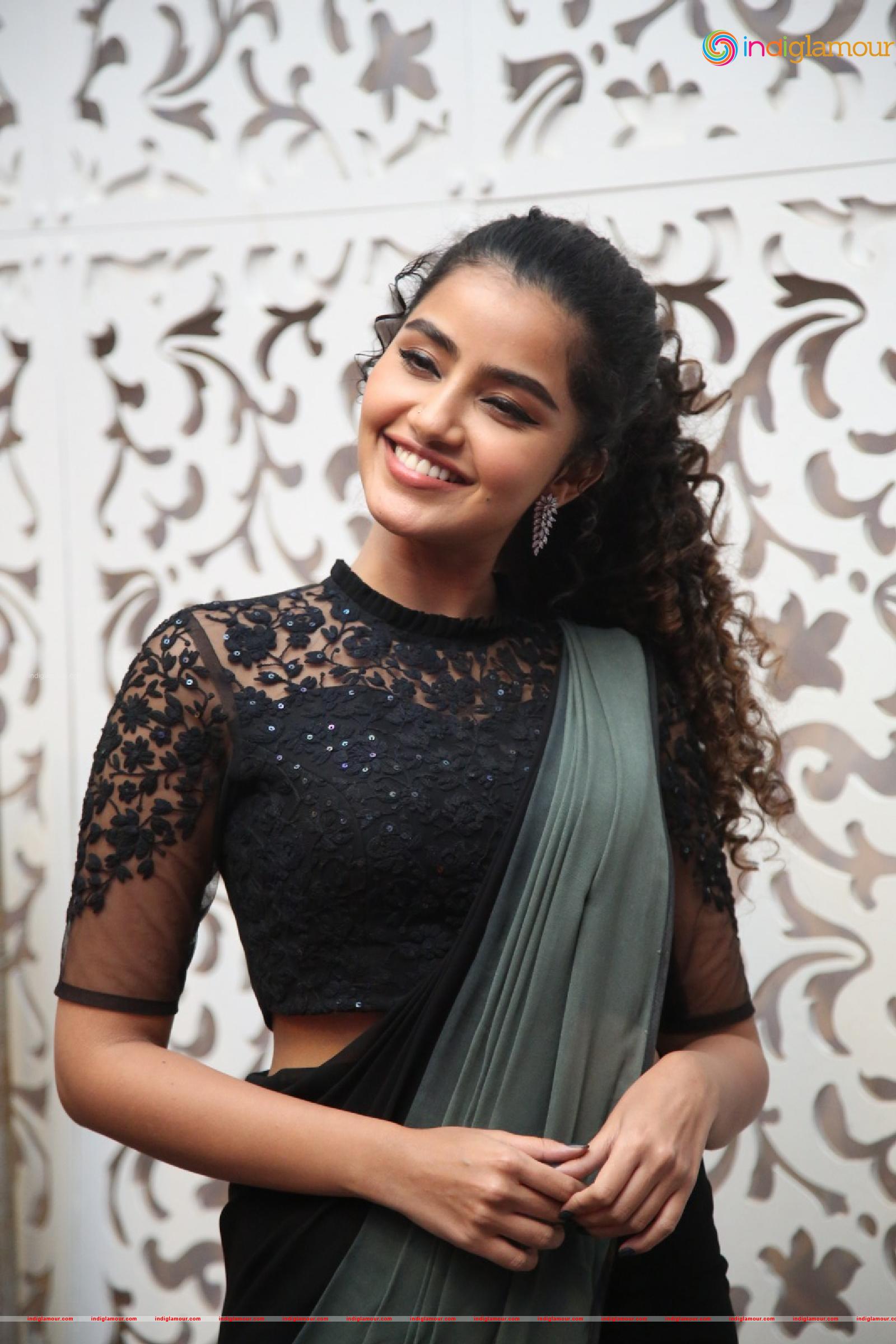 Anupama Parameswaran Actress hd photo