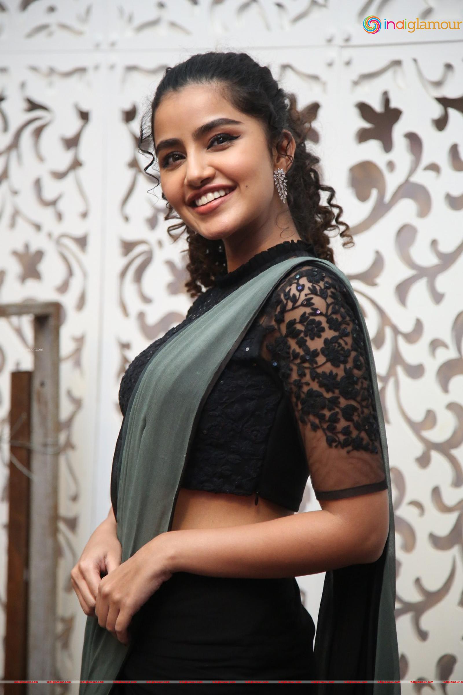 Anupama Parameswaran Actress hd photo
