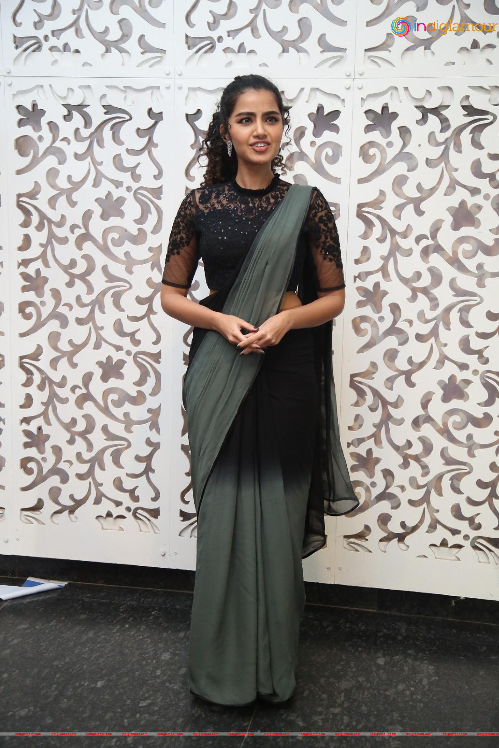 Anupama Parameswaran Actress hd photo