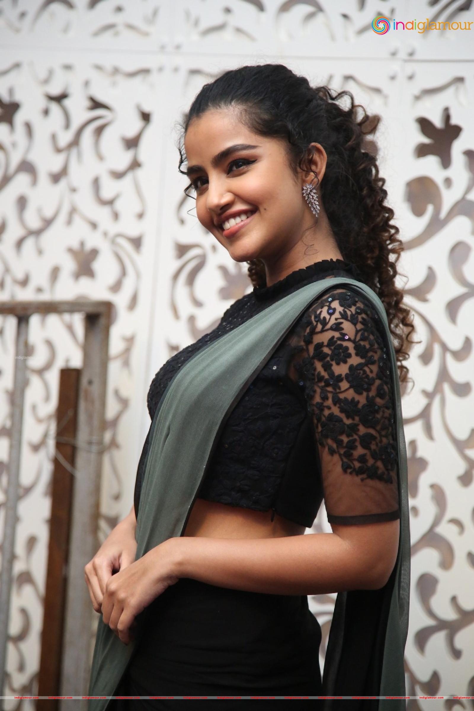 Anupama Parameswaran Actress hd photo