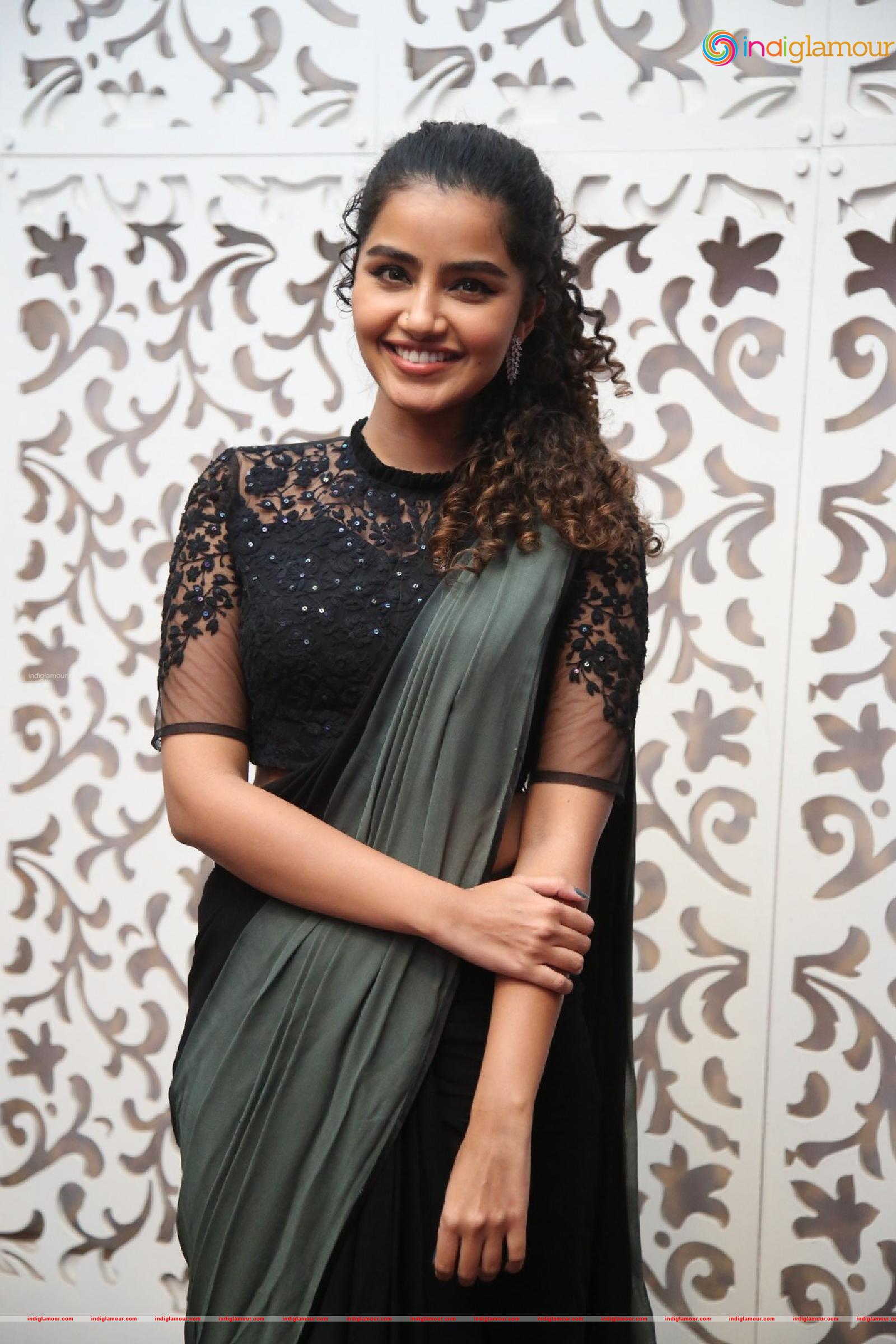Anupama Parameswaran Actress hd photo