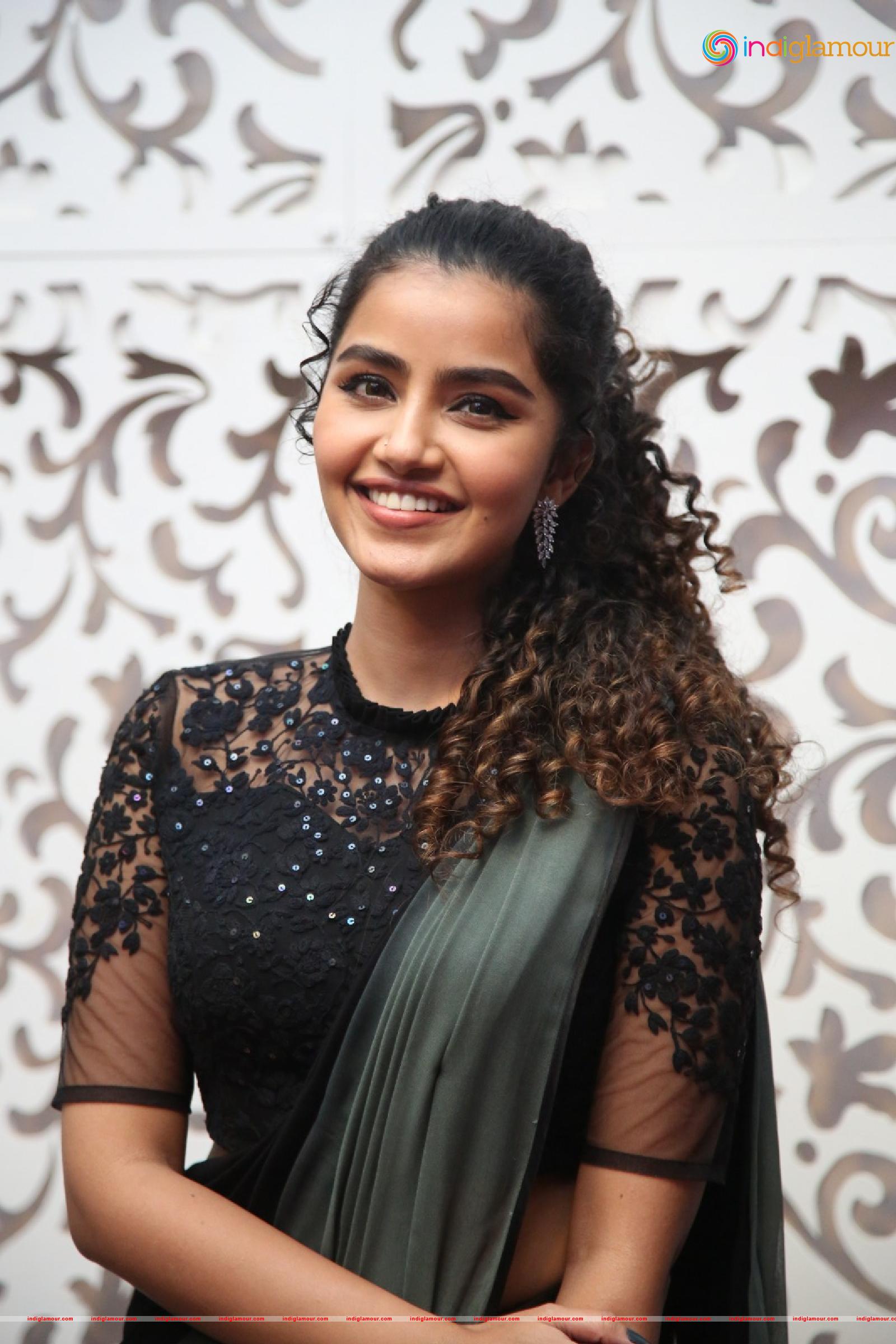 Anupama Parameswaran Actress hd photo