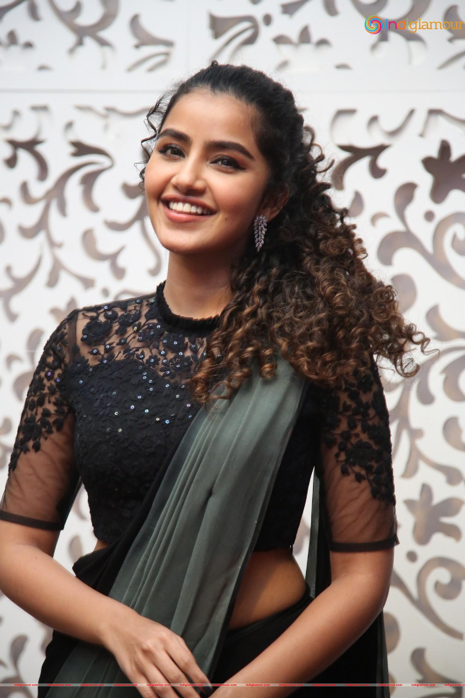 Anupama Parameswaran Actress hd photo