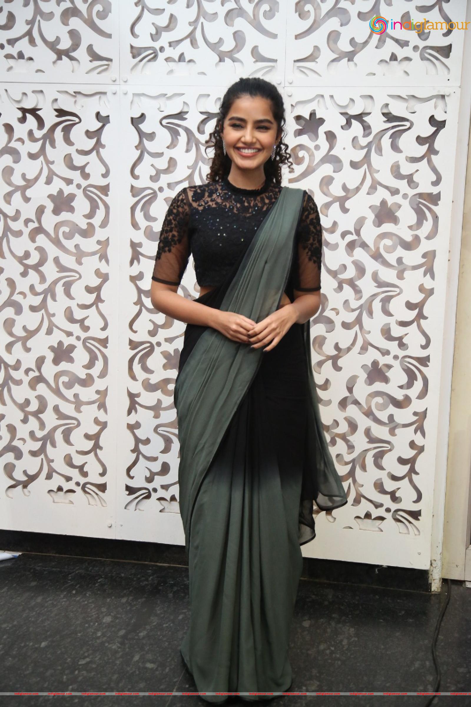 Anupama Parameswaran Actress hd photo