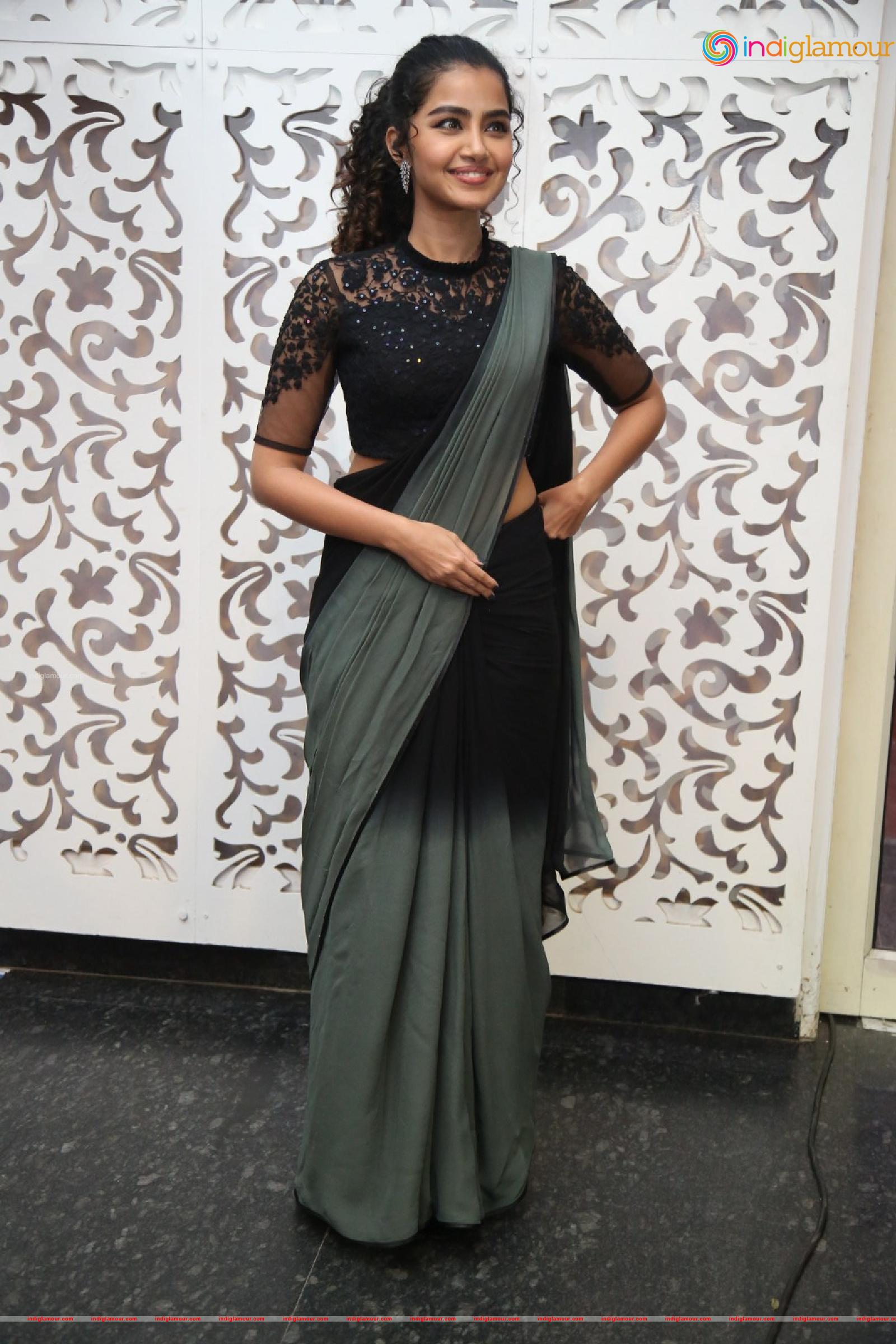 Anupama Parameswaran Actress hd photo