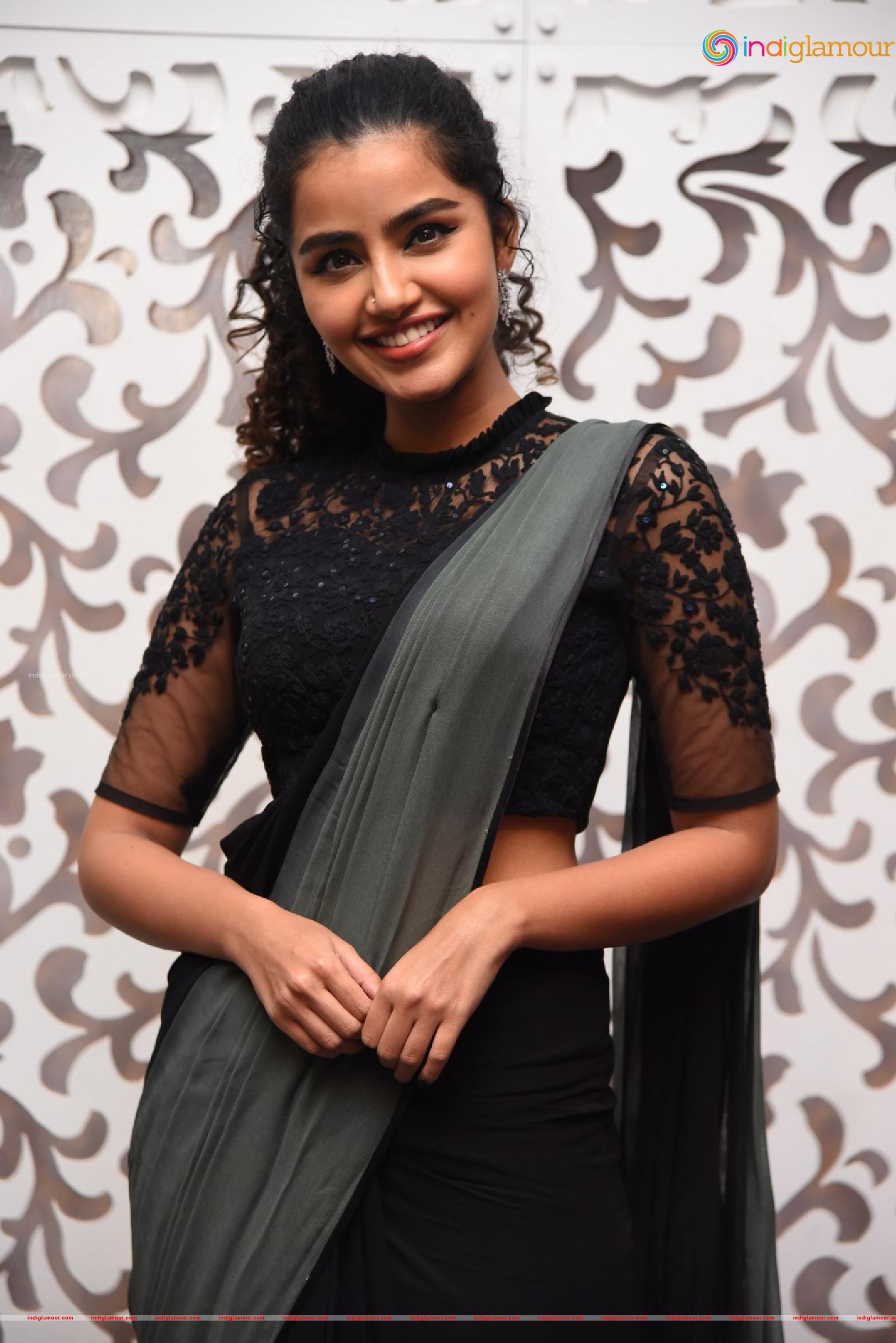 Anupama Parameswaran Actress hd photo
