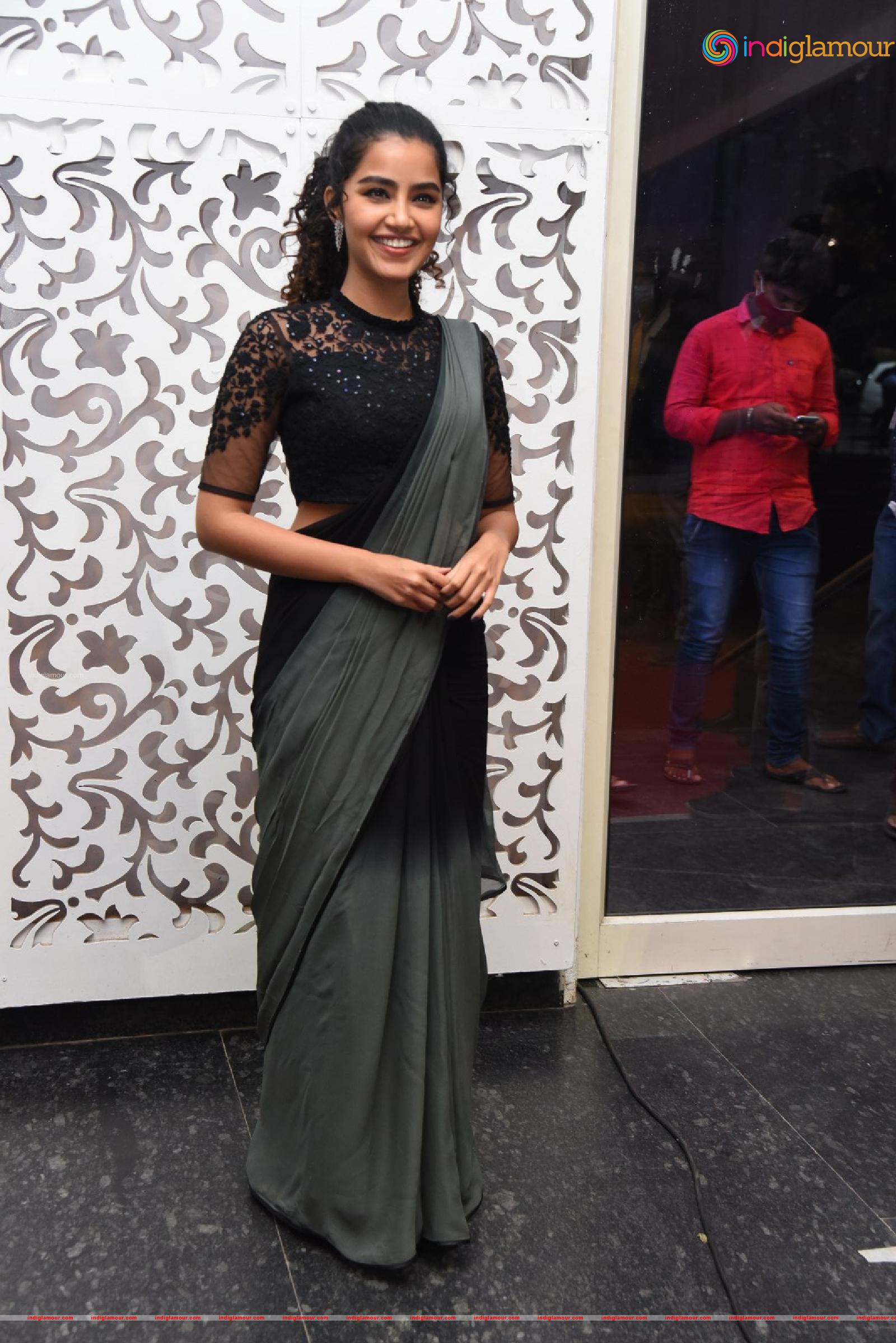 Anupama Parameswaran Actress hd photo