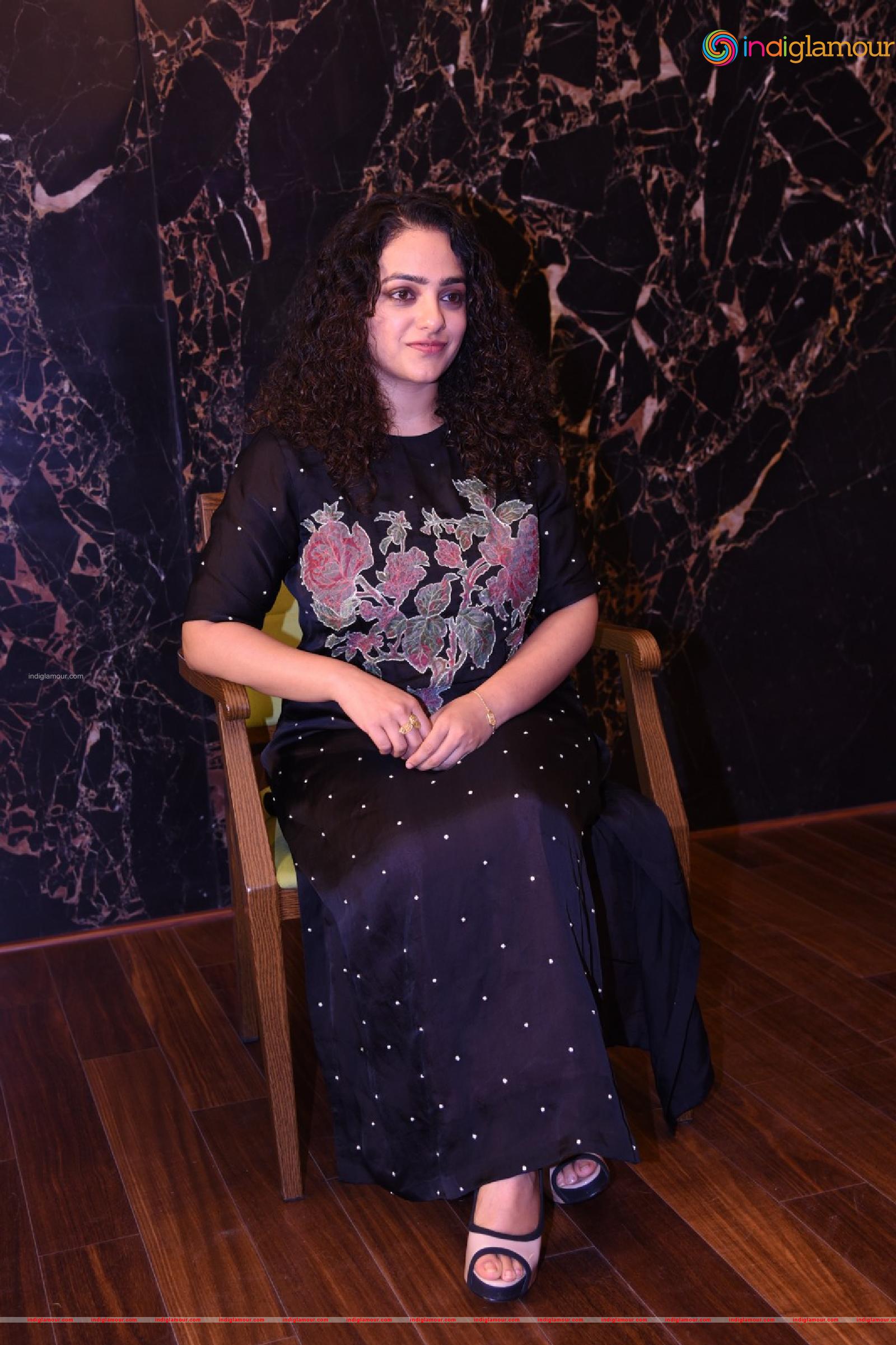 Nithya Menen Actress hd photo