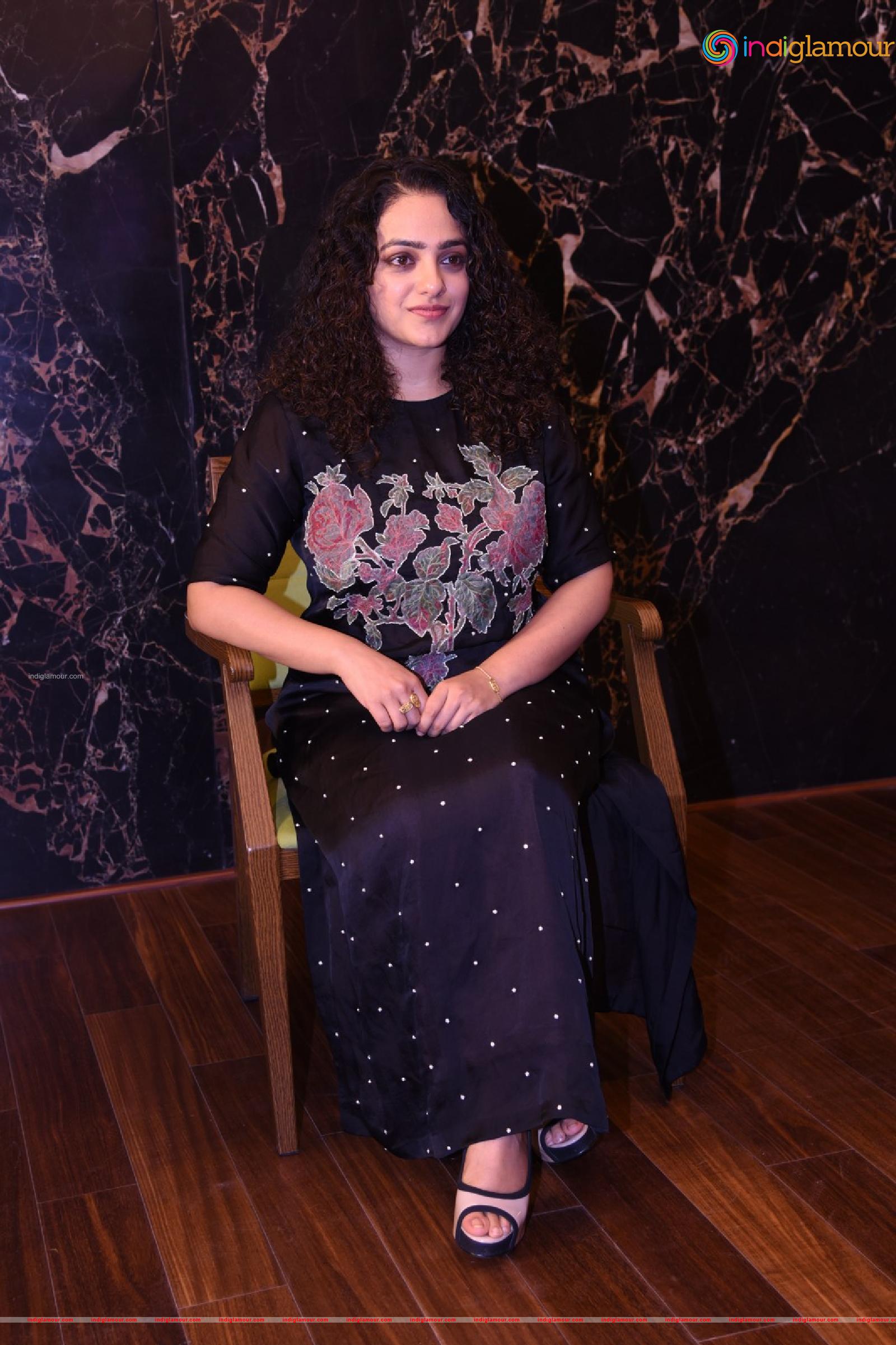 Nithya Menen Actress hd photo