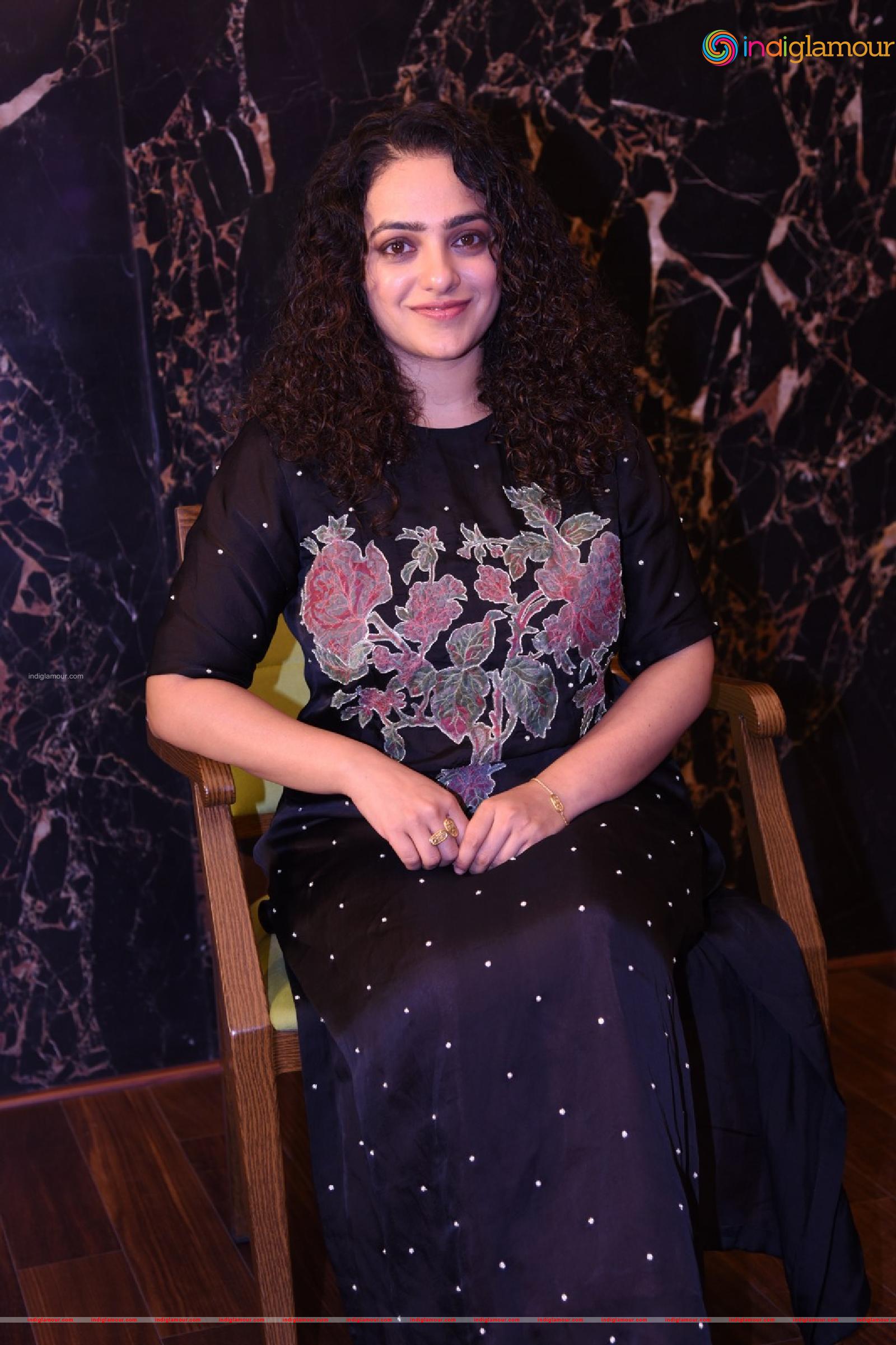 Nithya Menen Actress hd photo
